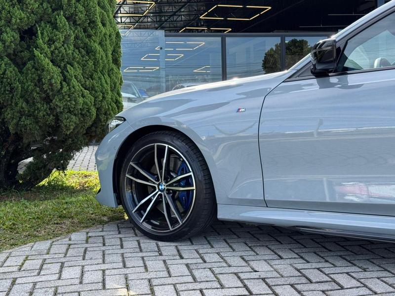 BMW 320i M Sport Flex - foto 18