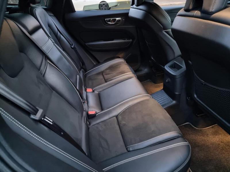 Volvo XC60 T8 R Design - foto 9
