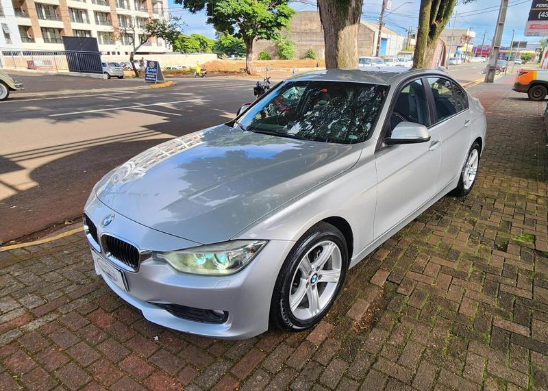 BMW 320i Active Flex - foto 4