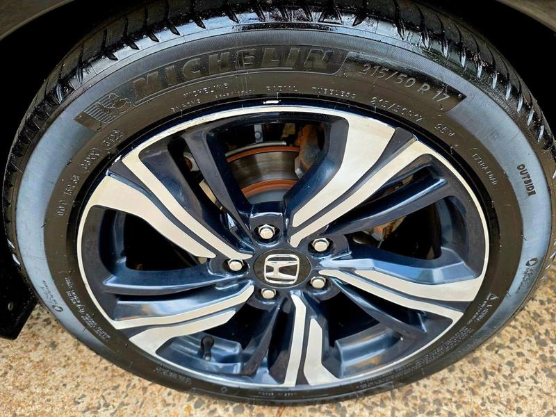 Honda Civic Touring CVT - foto 4
