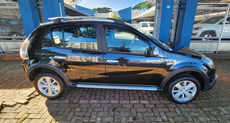 Renault Sandero Stepway - foto 2