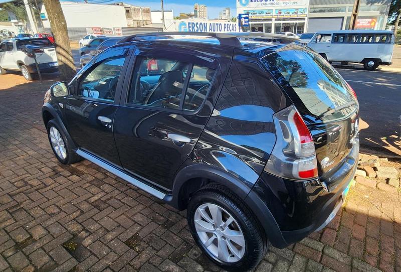 Renault Sandero Stepway - foto 5