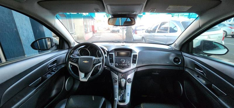 Chevrolet Cruze LT 1.8 16V Flexpower 4P Mec. - foto 8