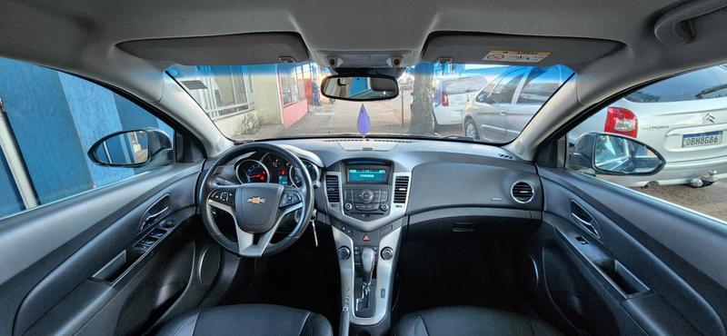 Chevrolet Cruze LT 1.8 16V Flexpower 4P Mec. - foto 8