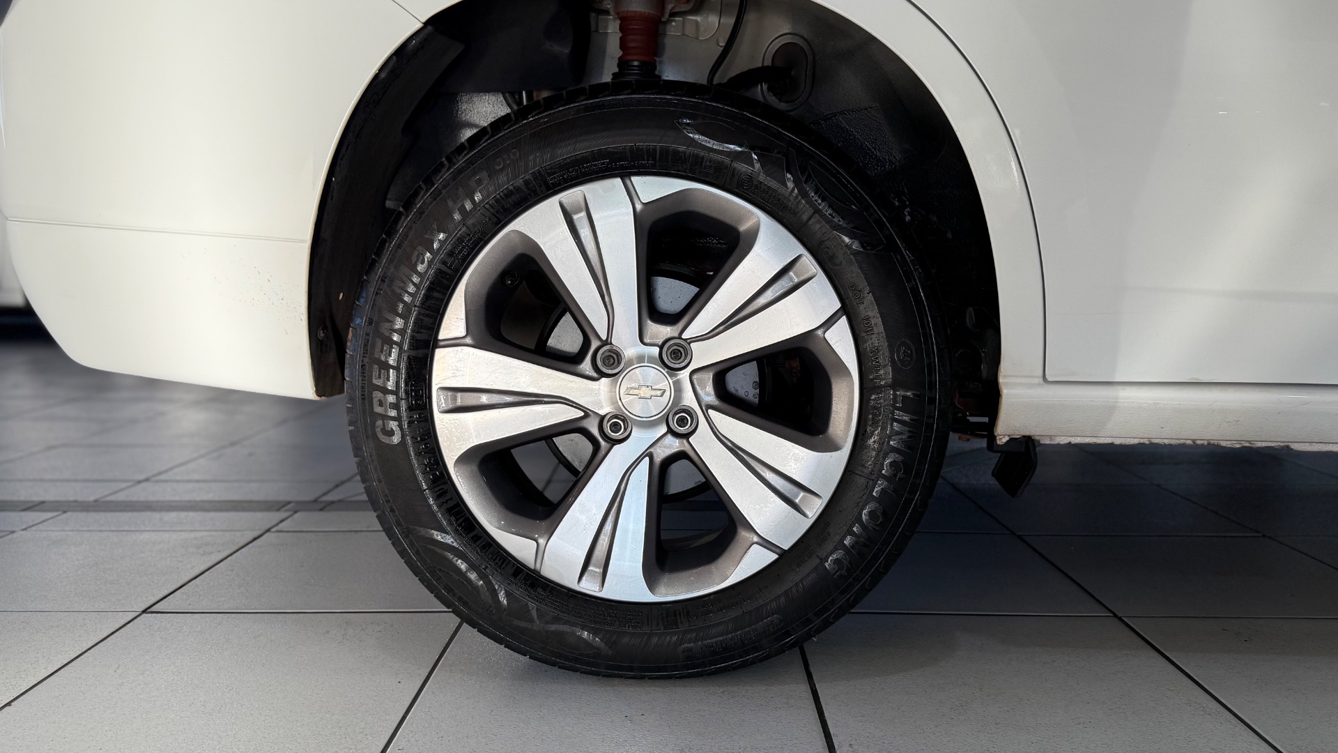 chevrolet spin 18l at premier 2023