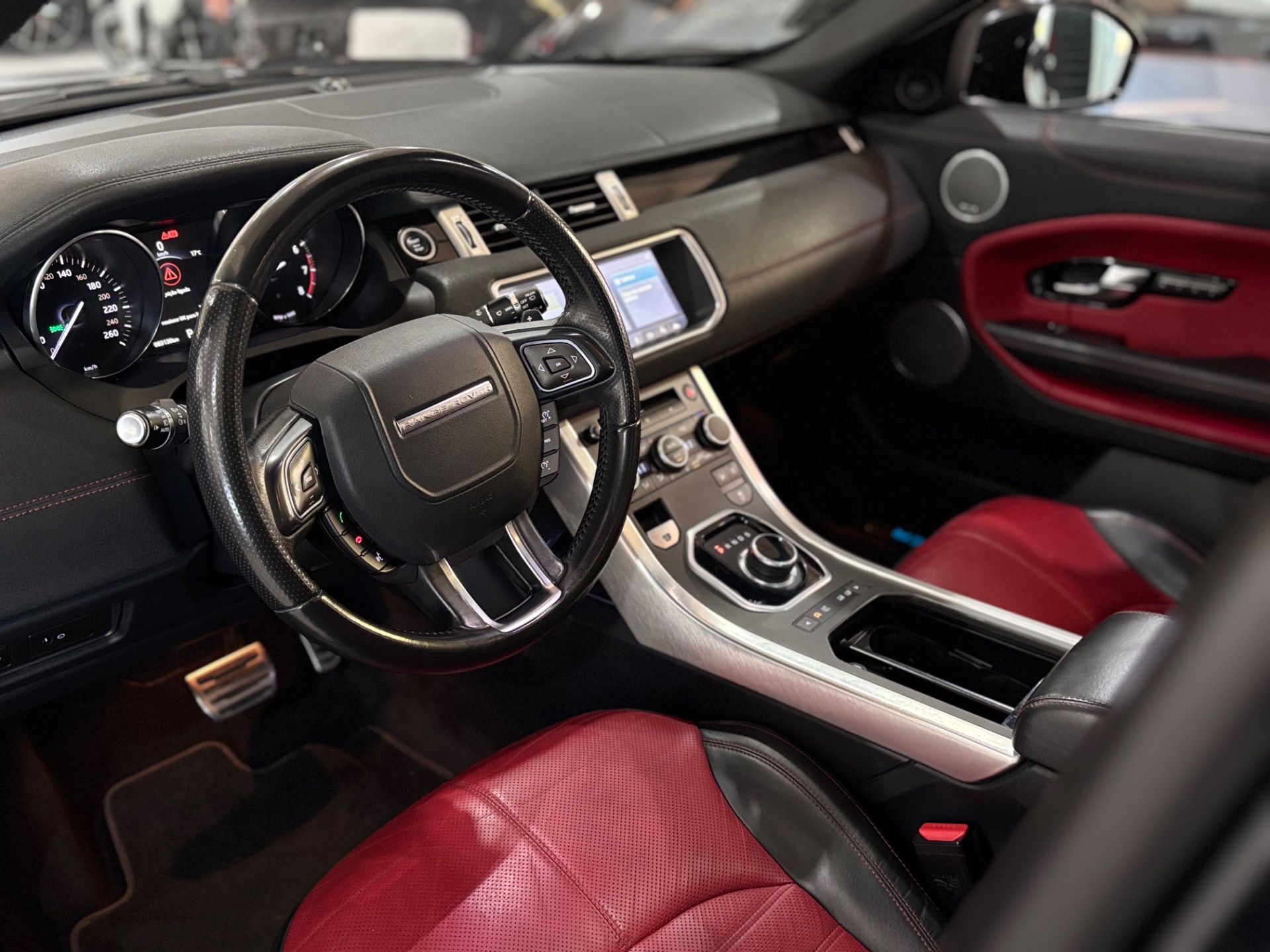 land rover evoque dynamique 2.0turbo at hse 2018