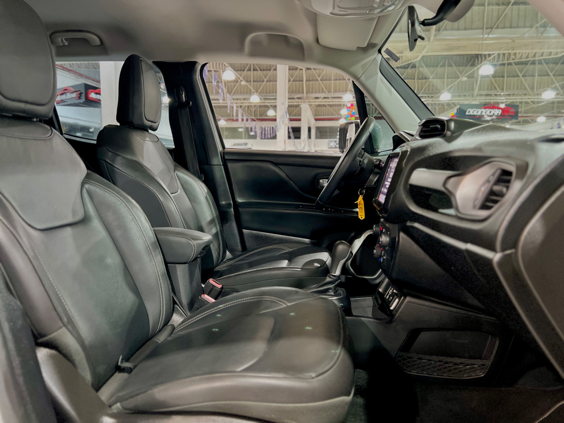 jeep renegade lngtd at 2021