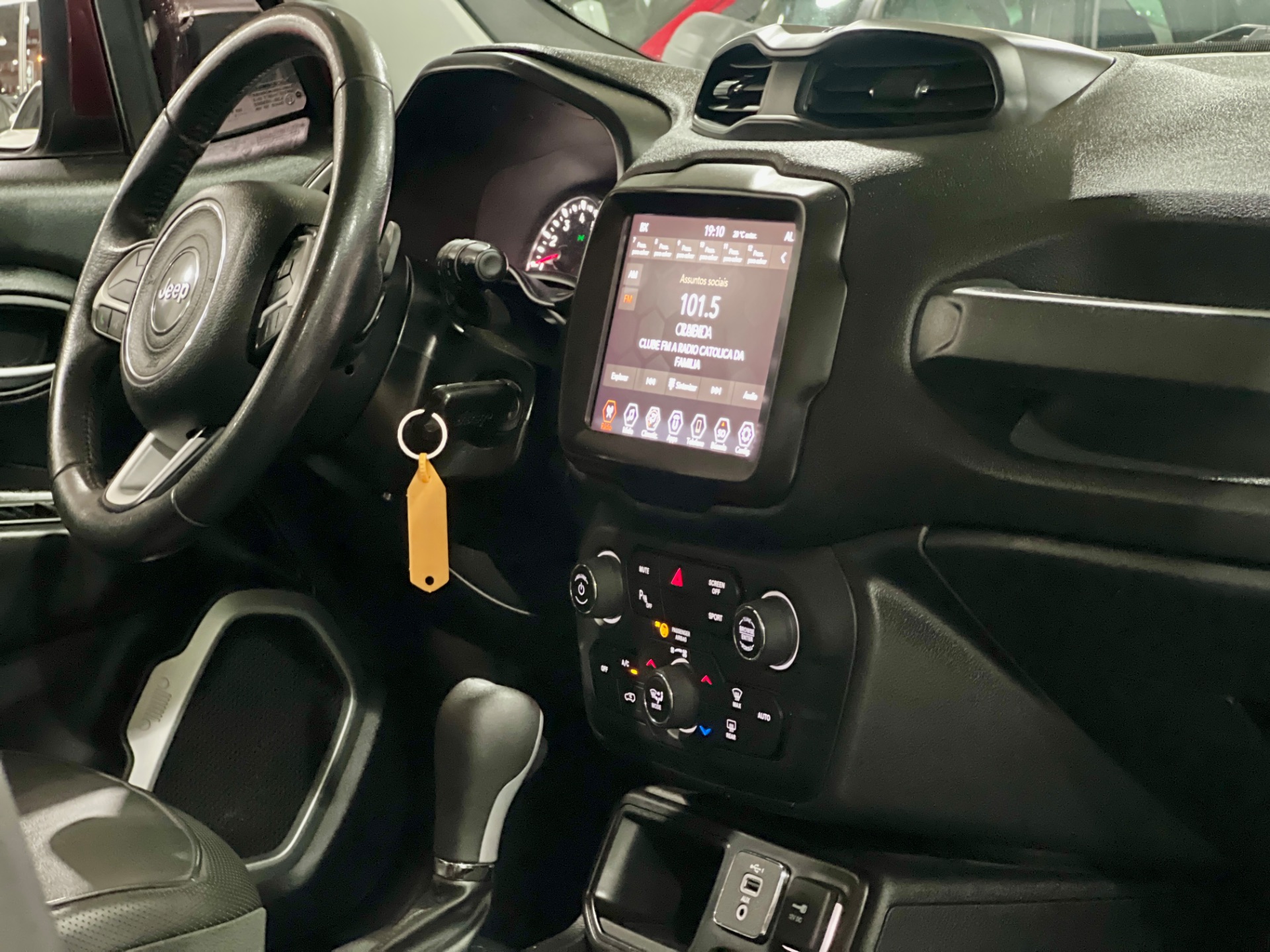 jeep renegade lngtd at 2021