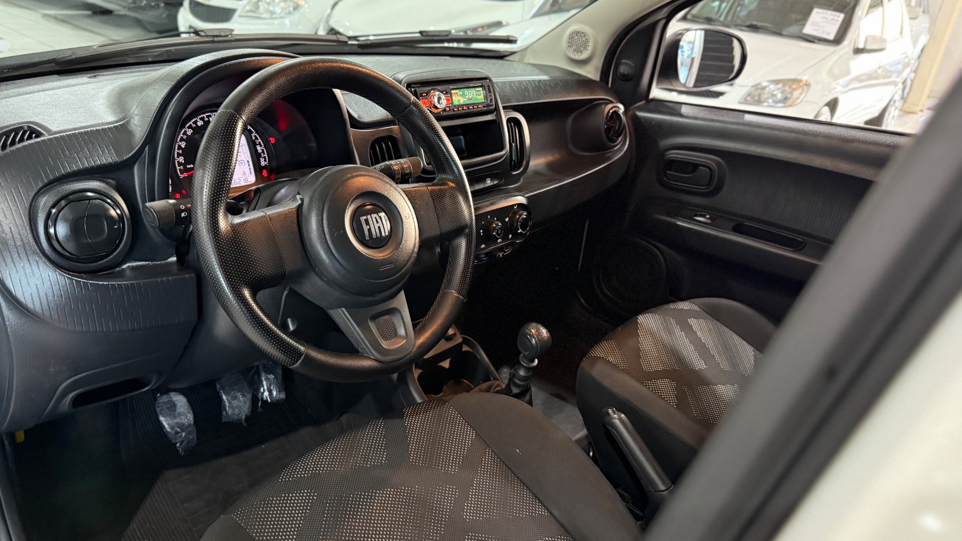 fiat mobi like 2023