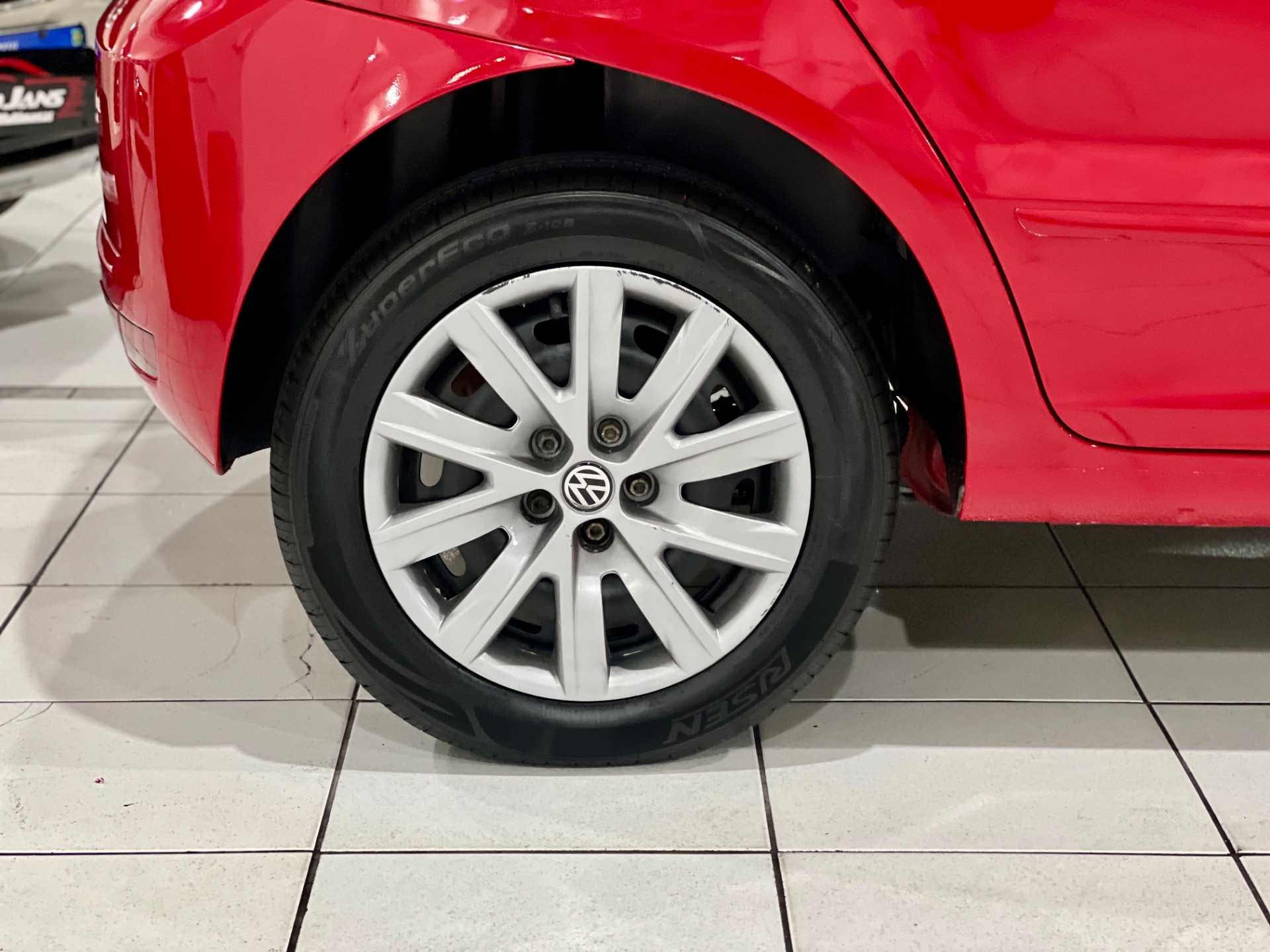 volkswagen fox 1.6 at 2014