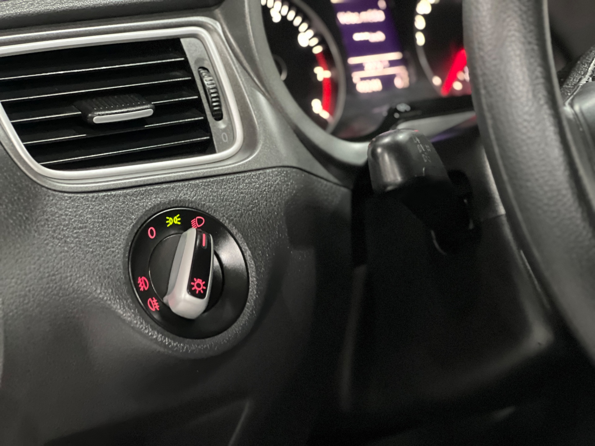 volkswagen fox 1.6 at 2014