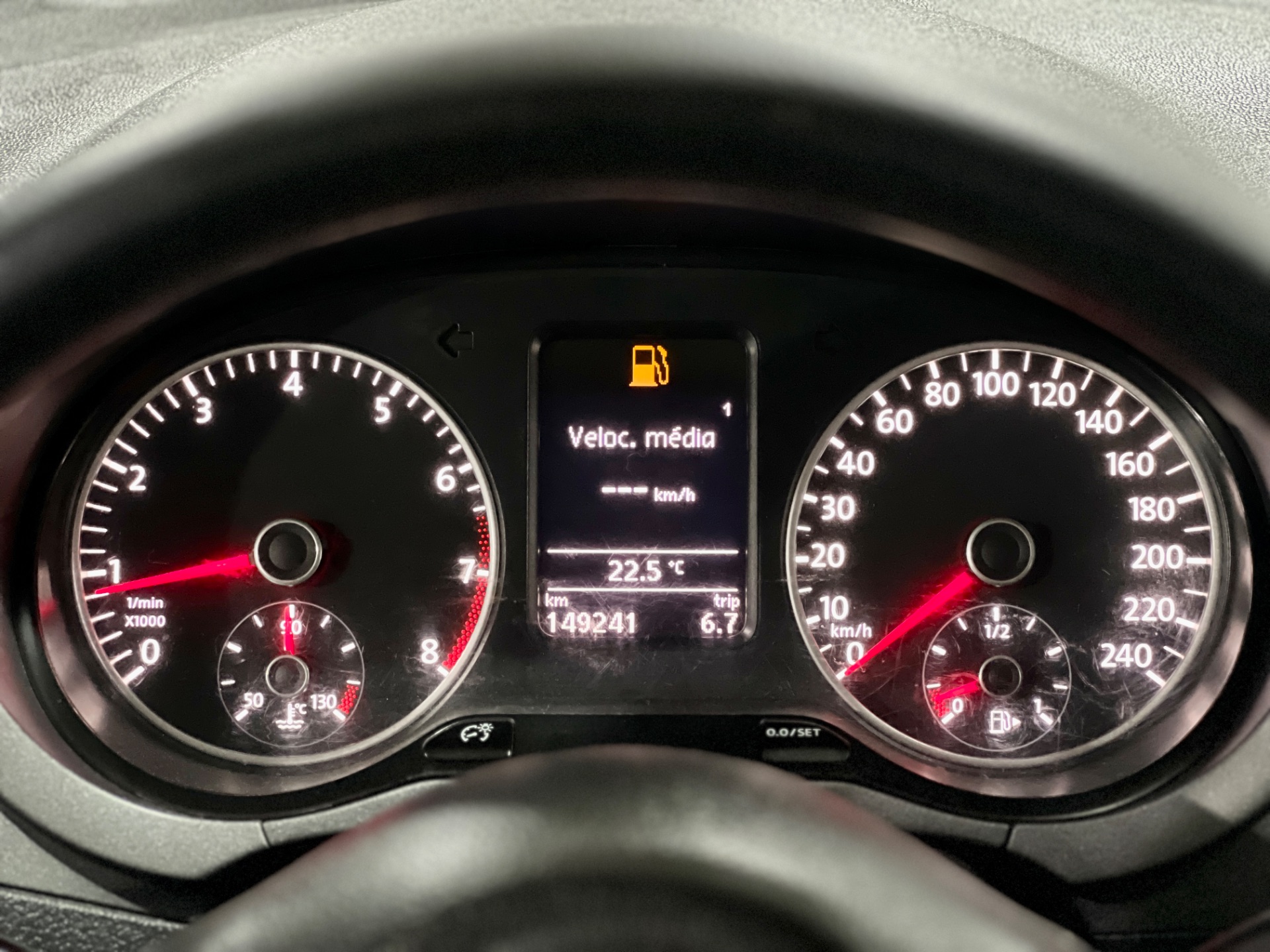 volkswagen fox 1.6 at 2014