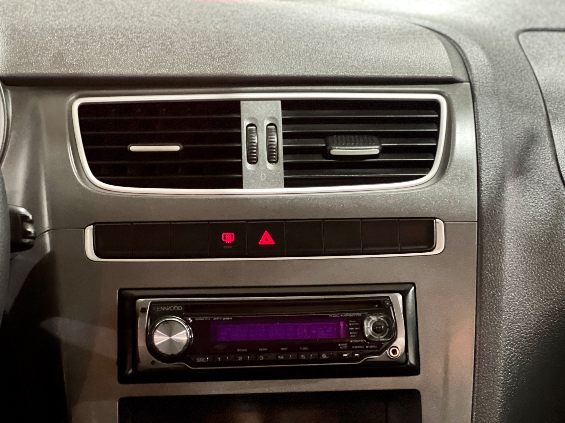 volkswagen fox 1.6 at 2014