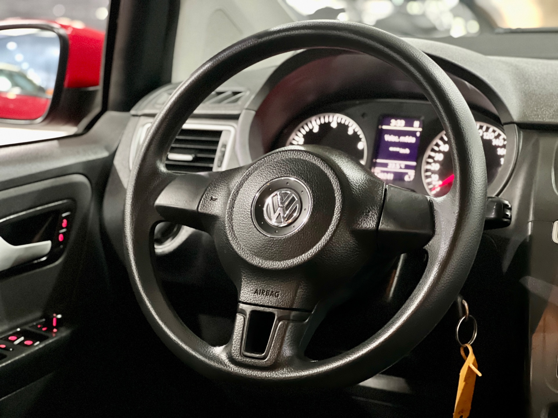 volkswagen fox 1.6 at 2014