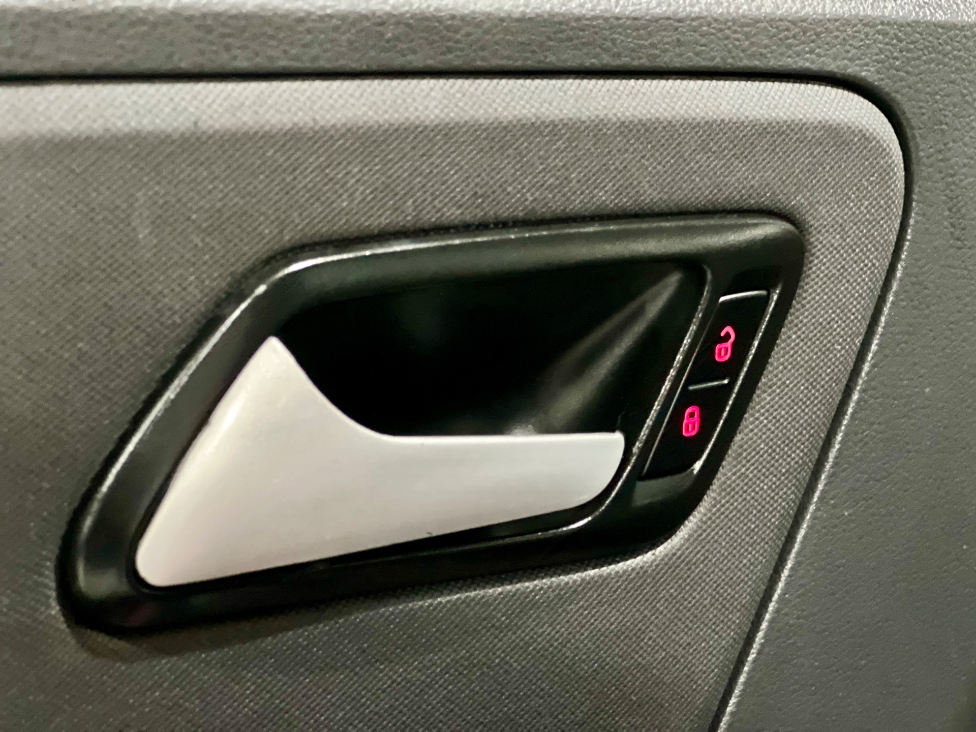 volkswagen fox 1.6 at 2014