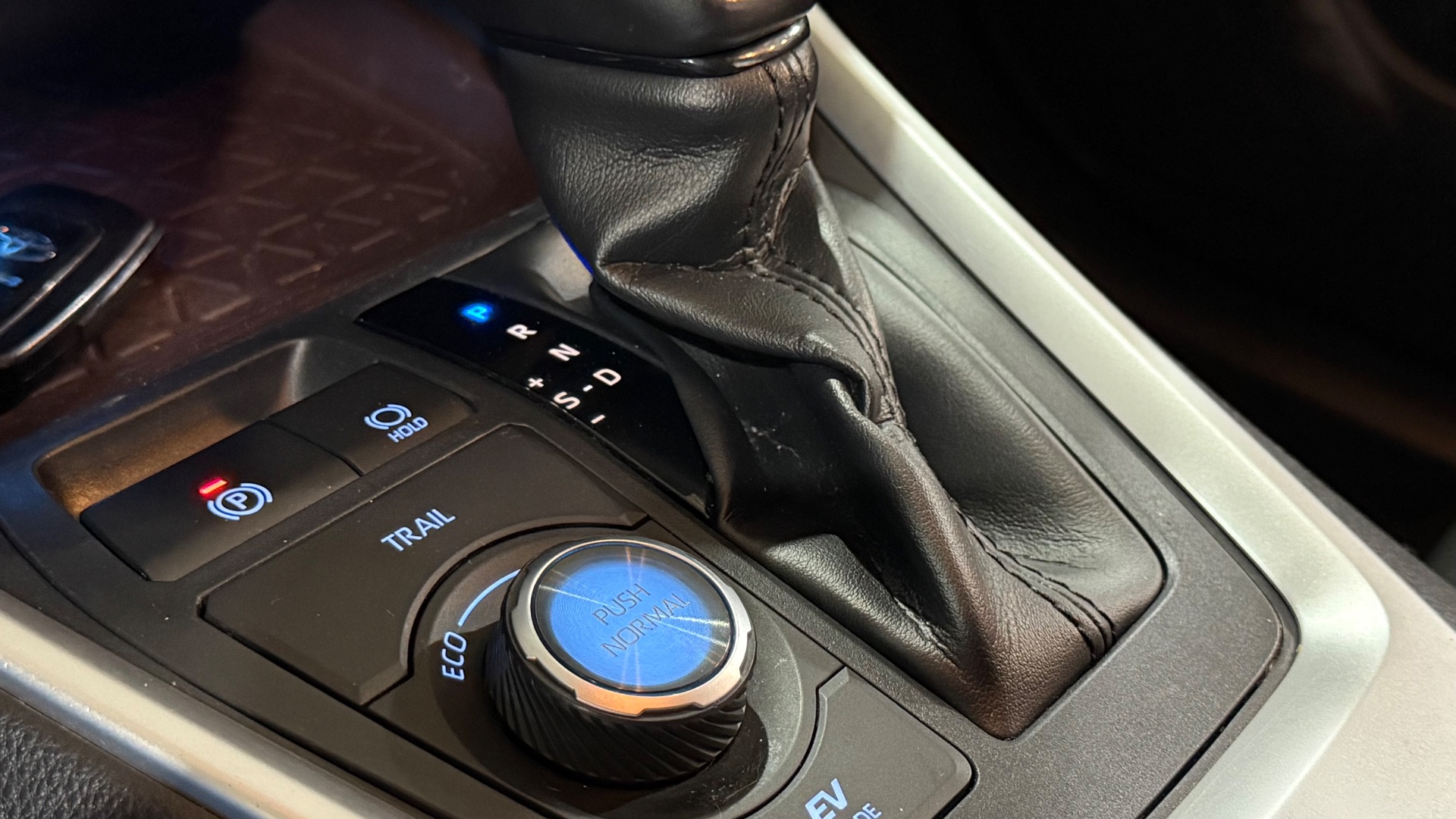 toyota rav4 hibrida s awd cnt 2020