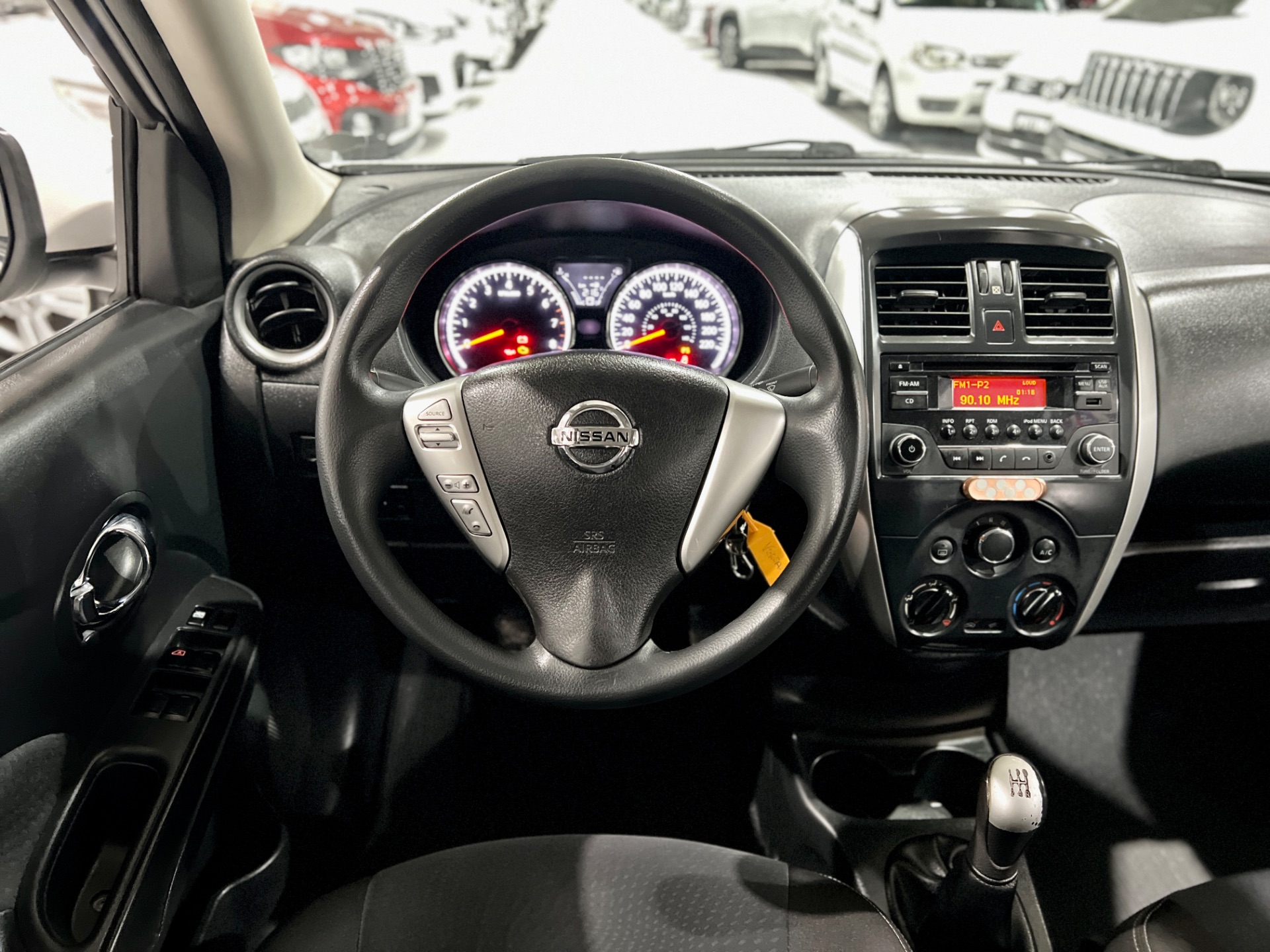 nissan versa sl 1.6 manual completo 2016