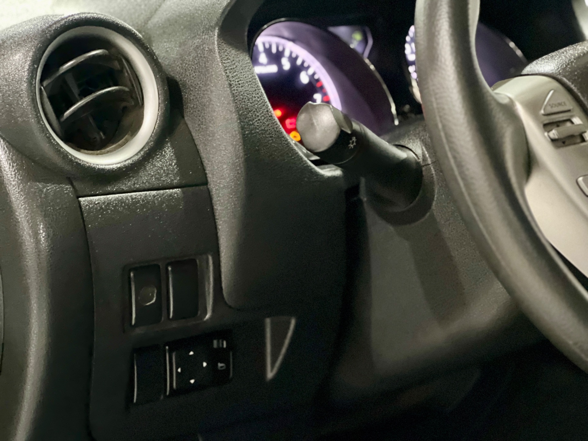 nissan versa sl 1.6 manual completo 2016