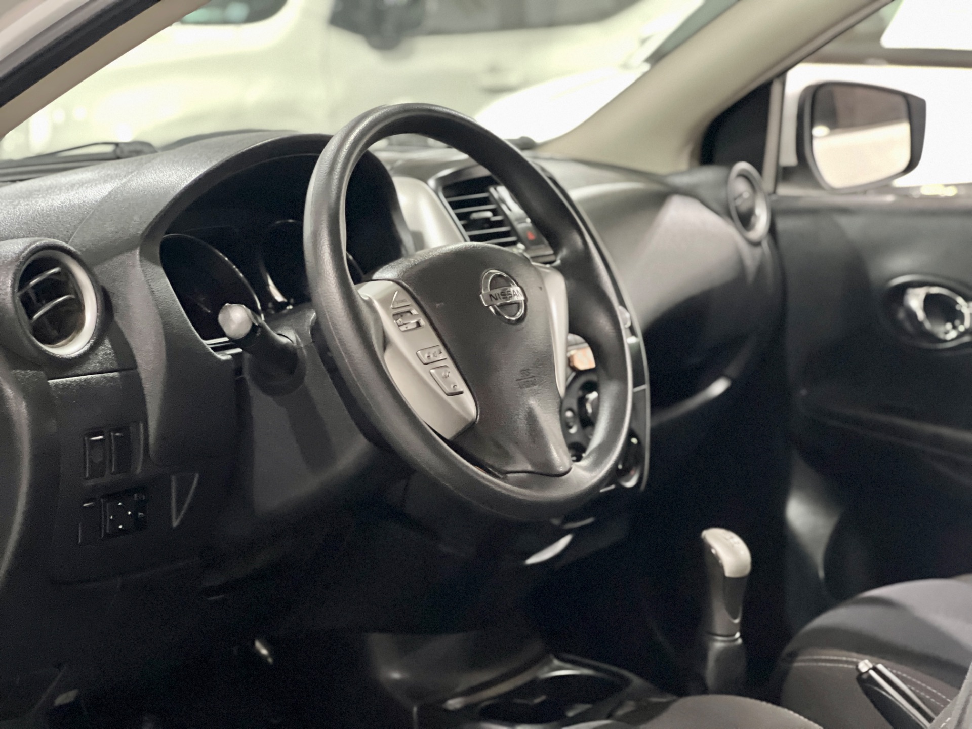 nissan versa sl 1.6 manual completo 2016