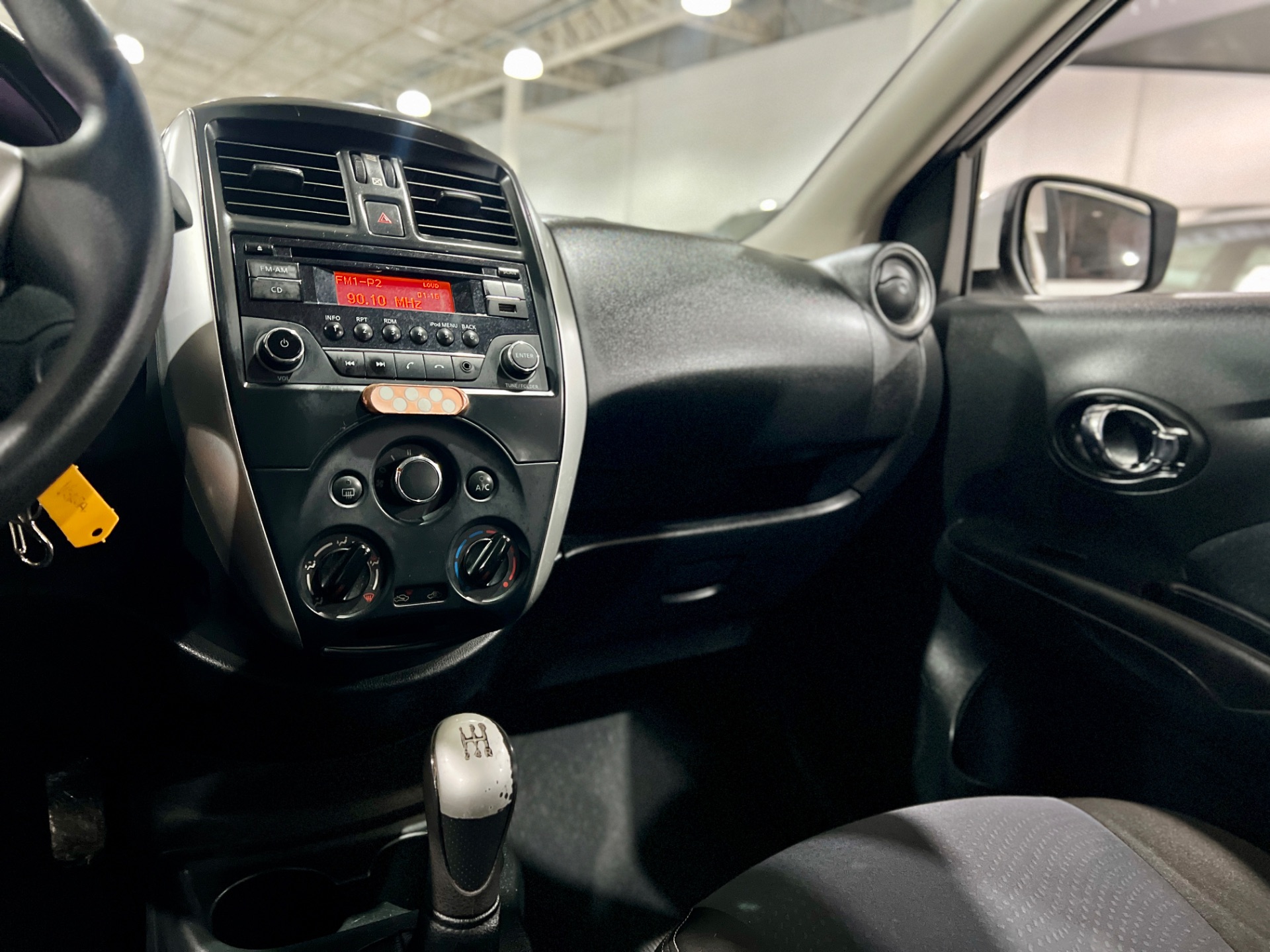 nissan versa sl 1.6 manual completo 2016