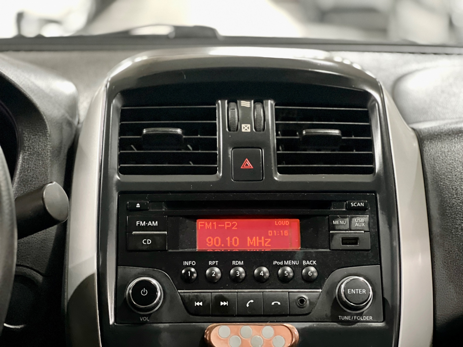 nissan versa sl 1.6 manual completo 2016