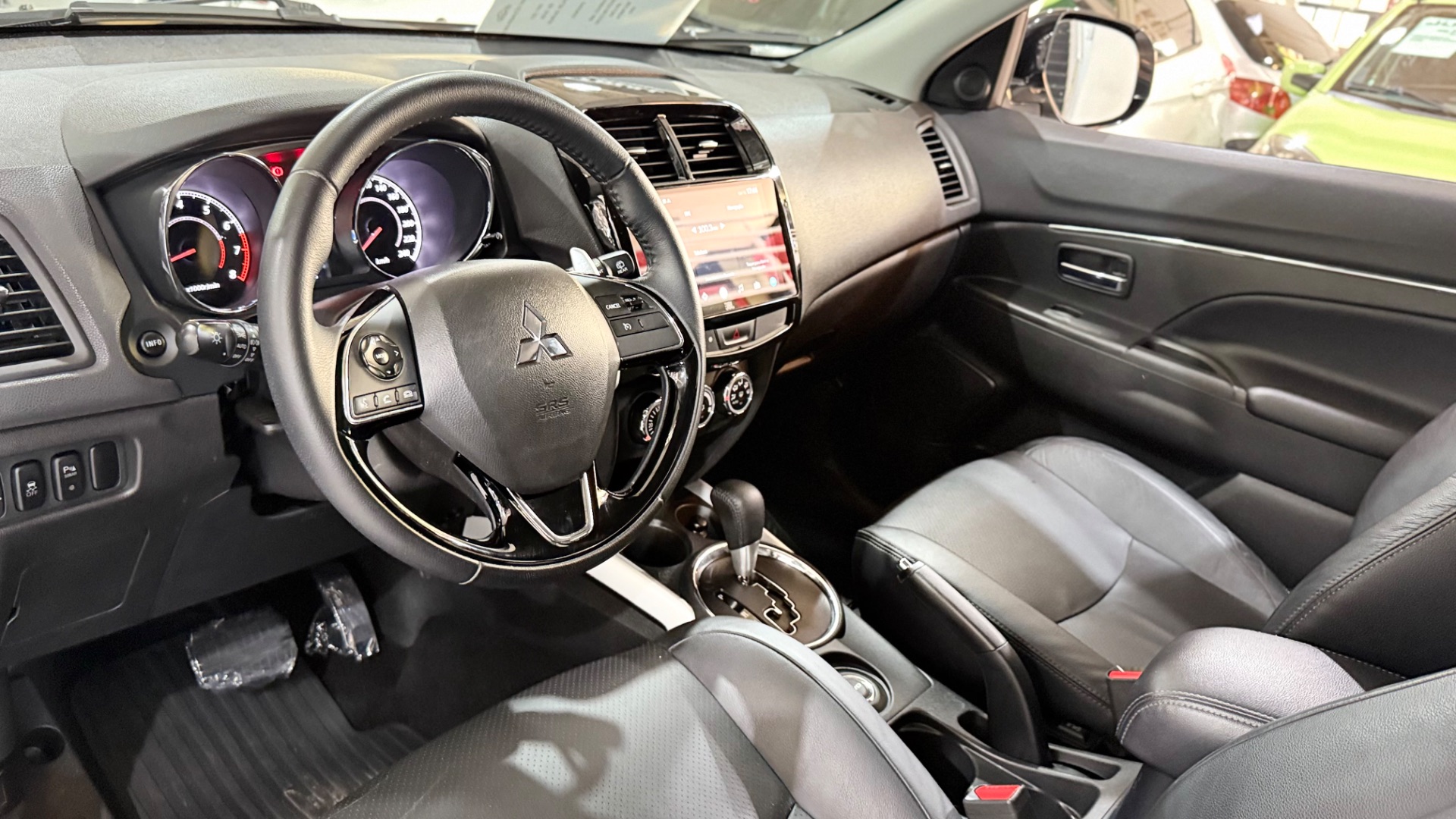 mitsubishi outlander spt hpeawd 2021