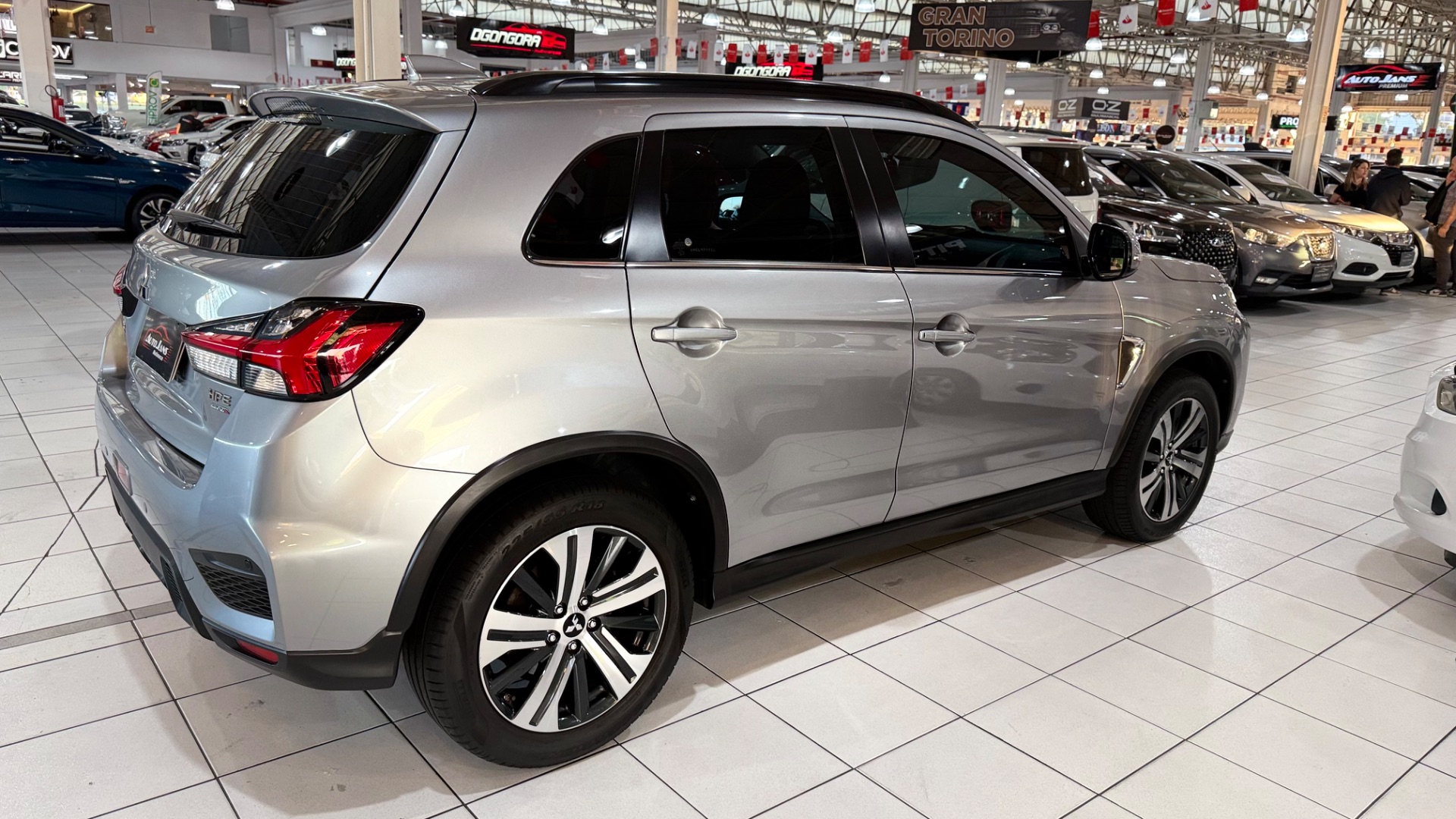 mitsubishi outlander spt hpeawd 2021