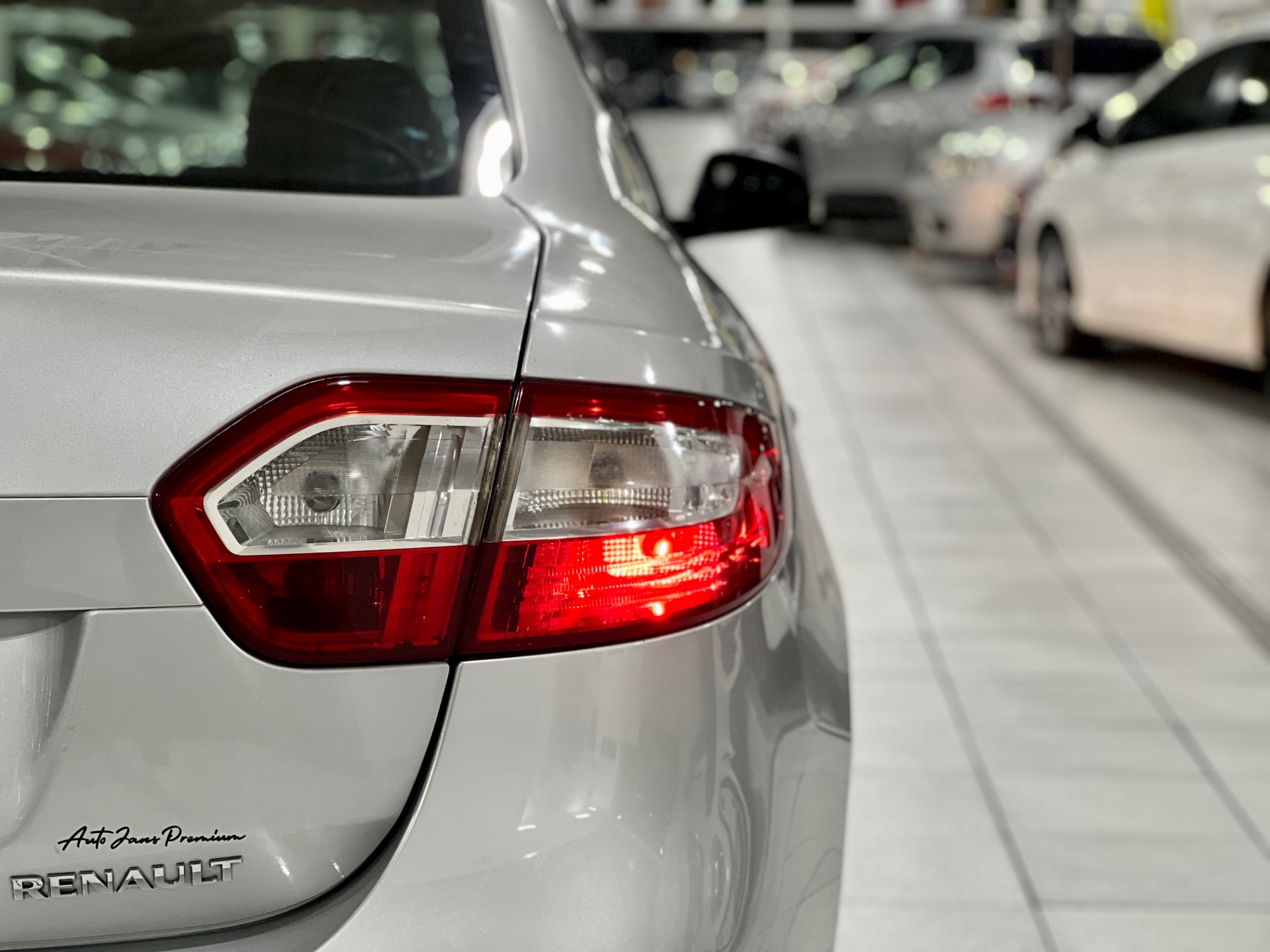 renault fluence dynamique 2.0 cvt 2013