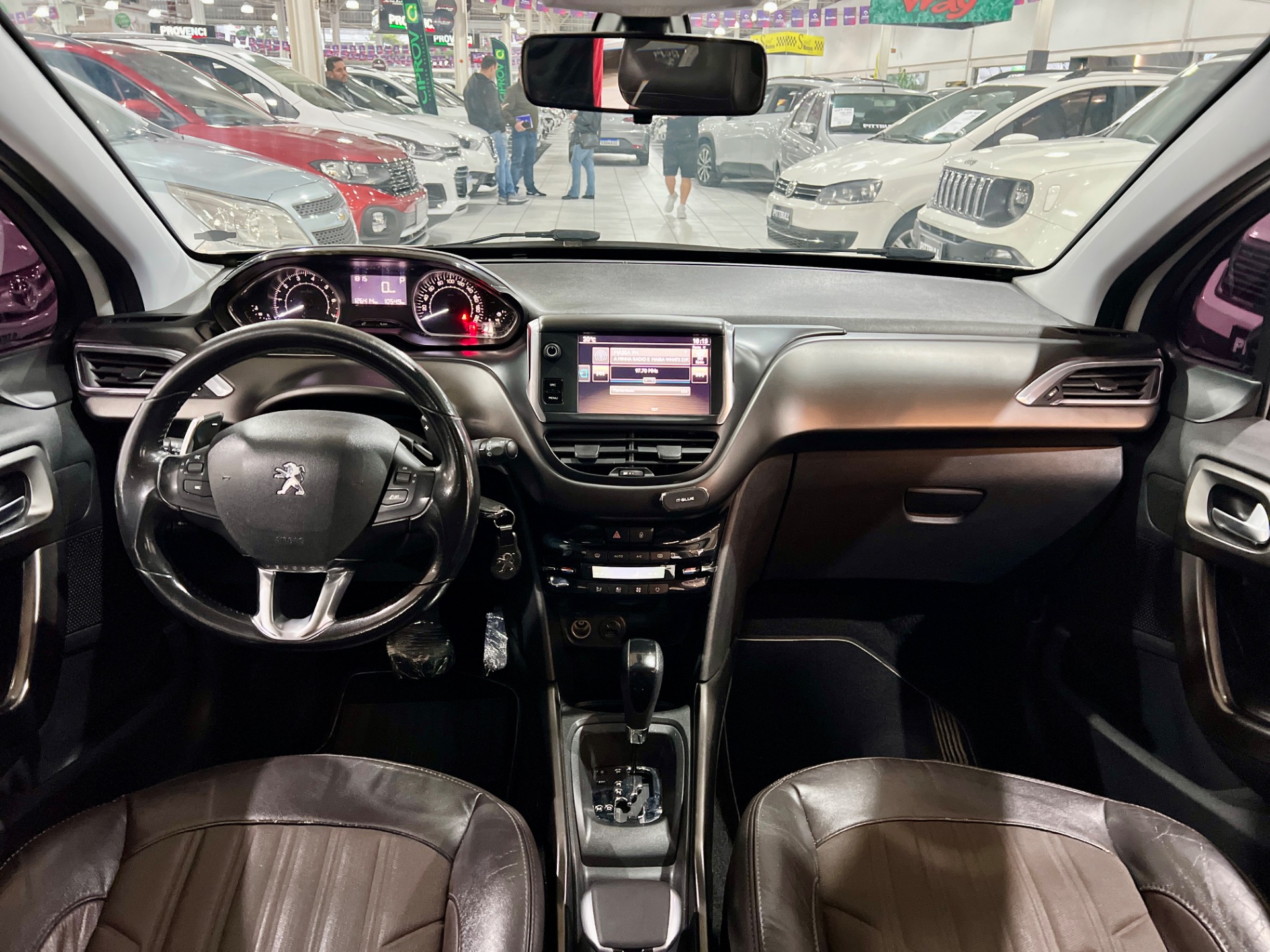 peugeot 2008 griffe at 1.6 com teto 2017