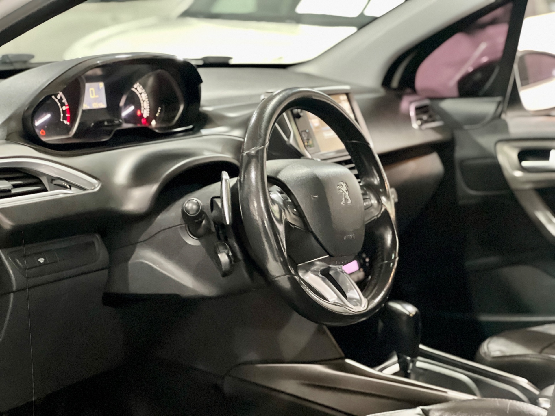 peugeot 2008 griffe at 1.6 com teto 2017