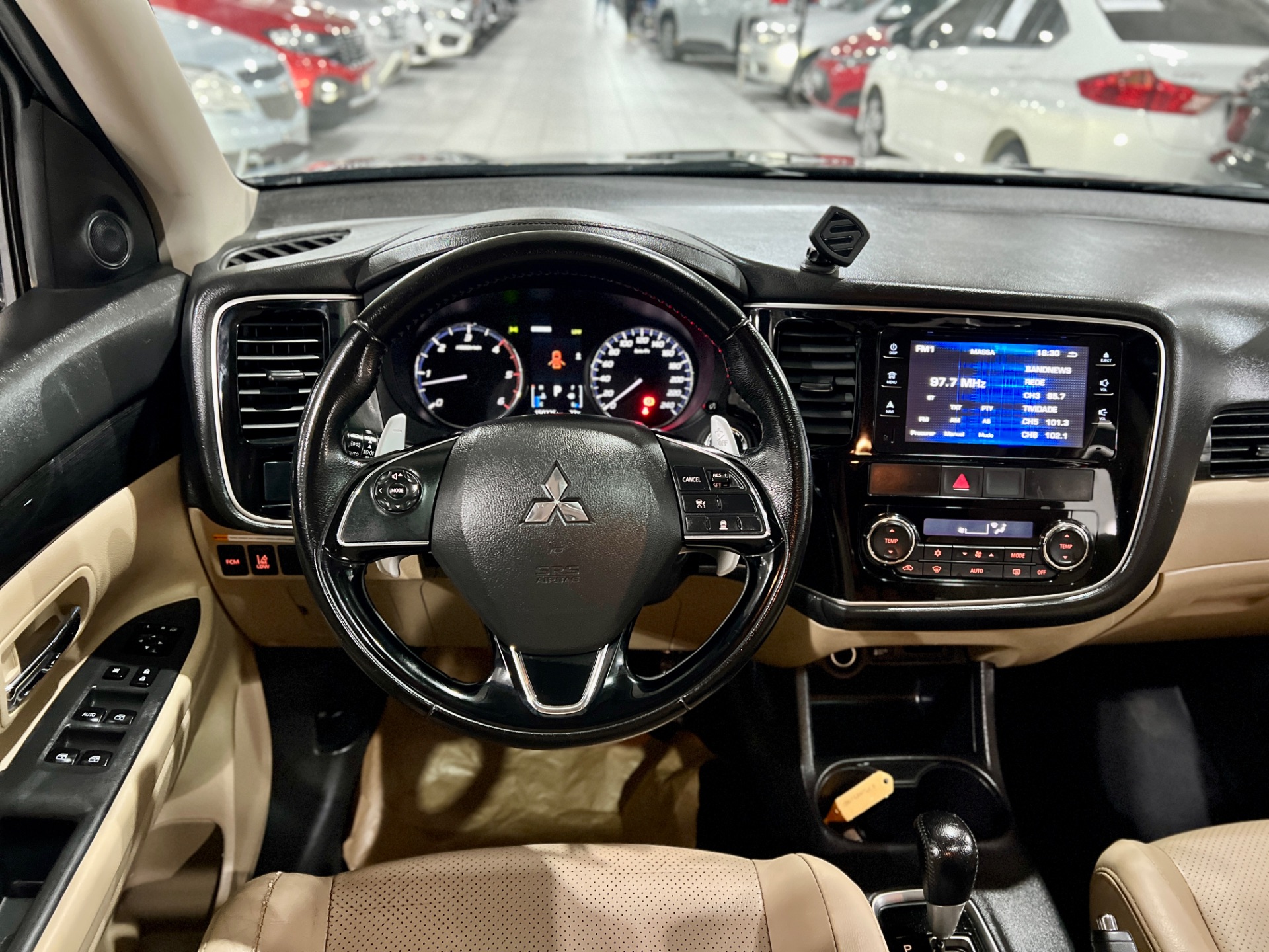 mitsubishi outlander 2.2 diesel at awd4 2016