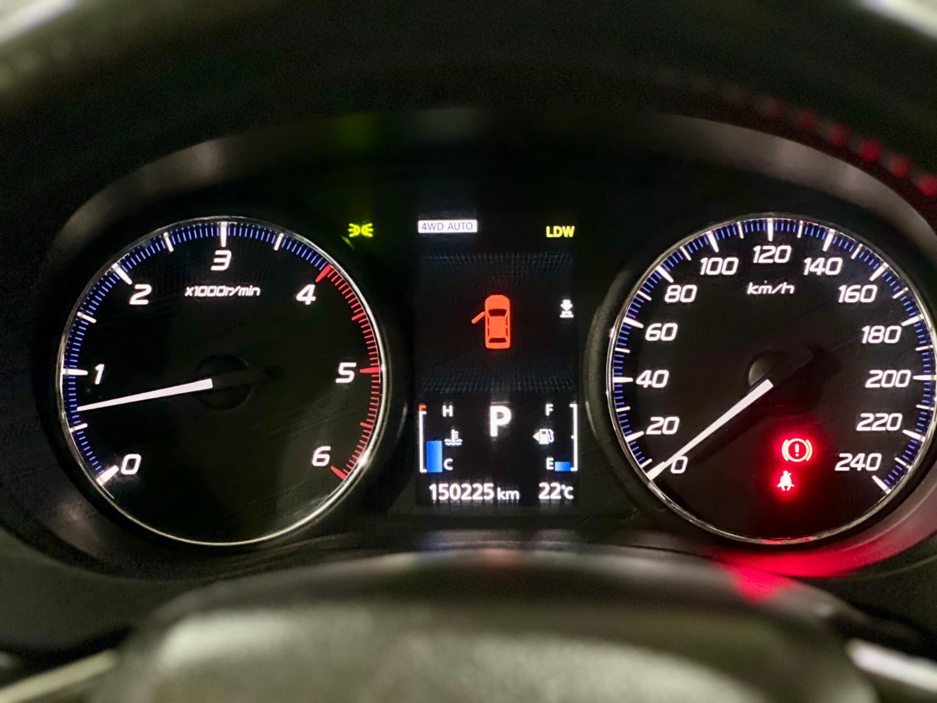 mitsubishi outlander 2.2 diesel at awd4 2016