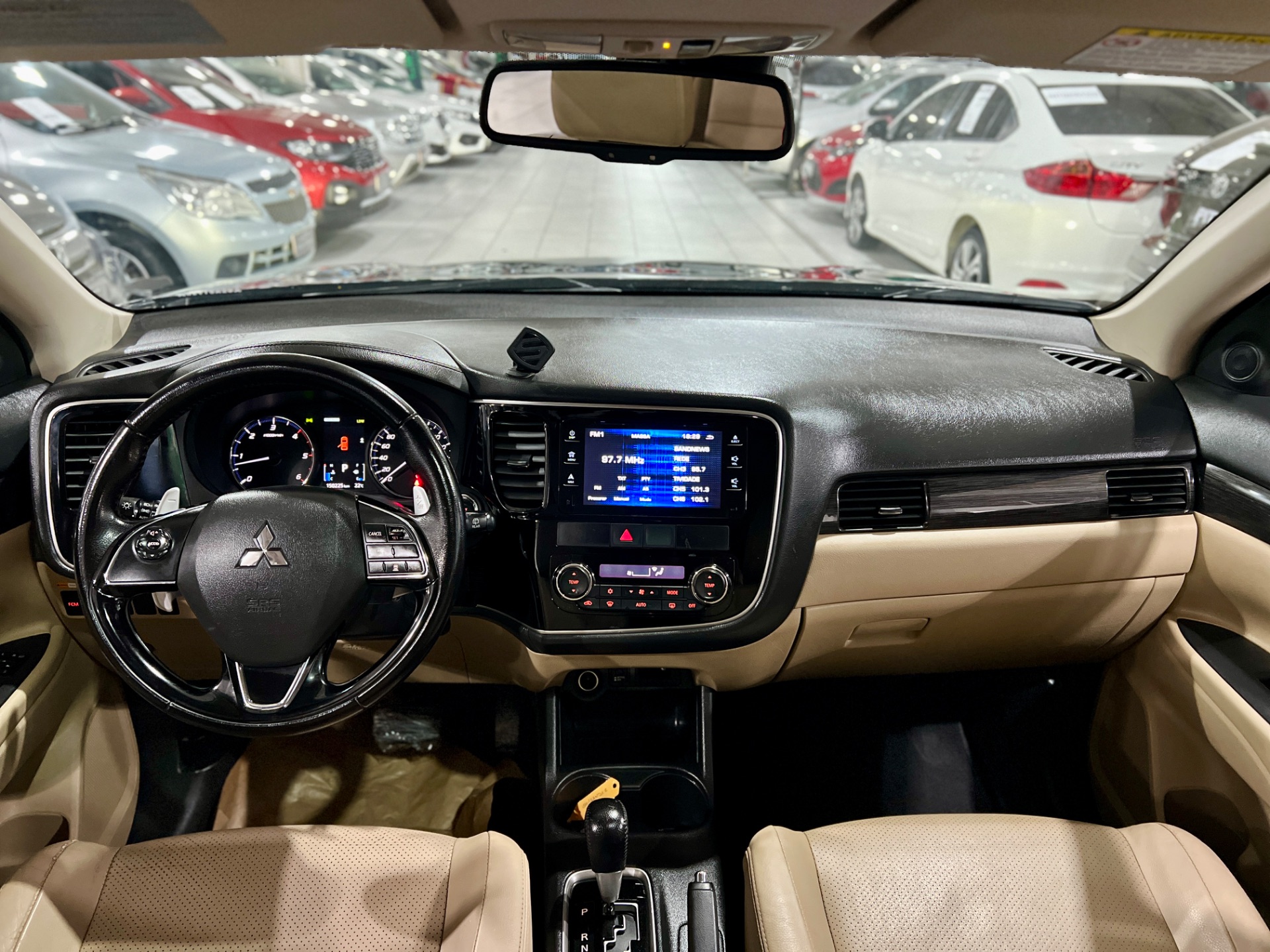 mitsubishi outlander 2.2 diesel at awd4 2016