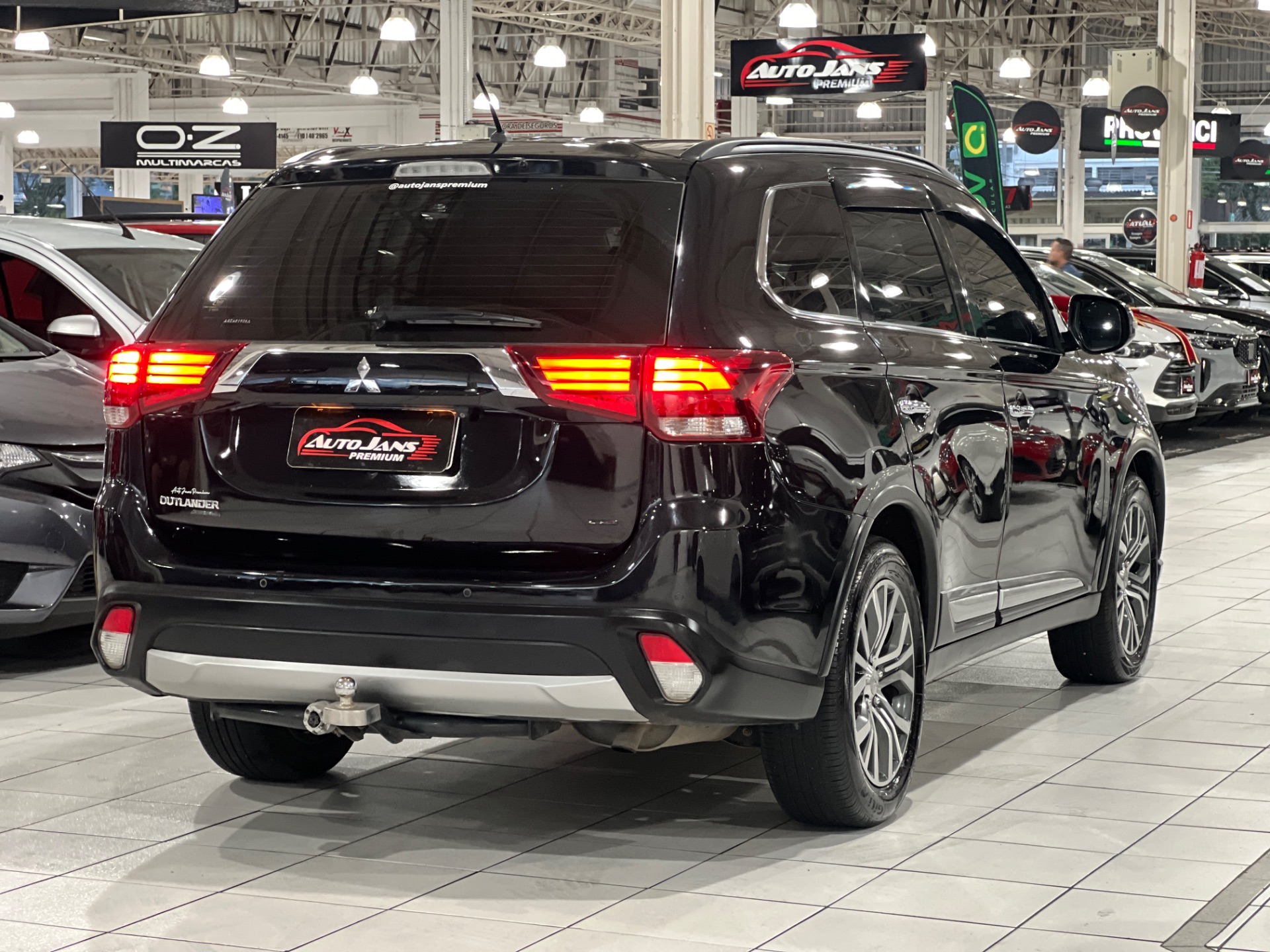 mitsubishi outlander 2.2 diesel at awd4 2016