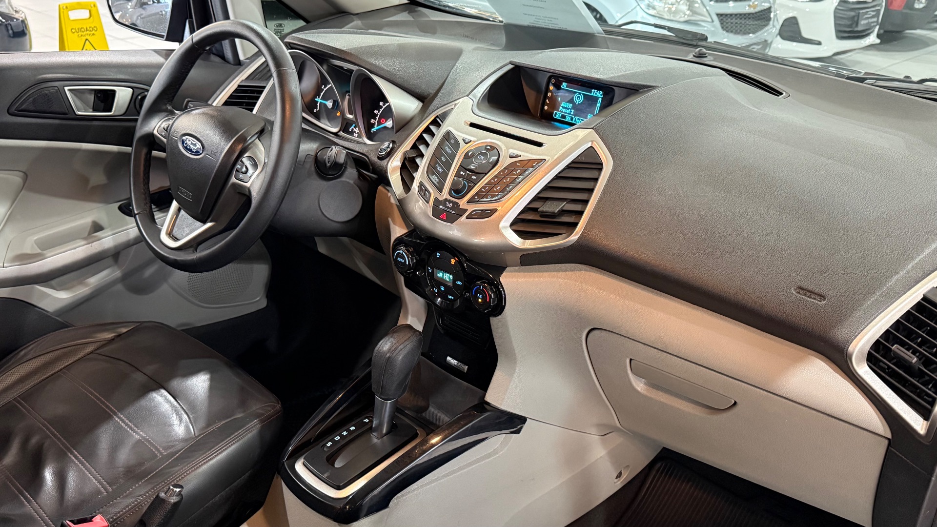 ford ecosport titanium at 2.0 2014