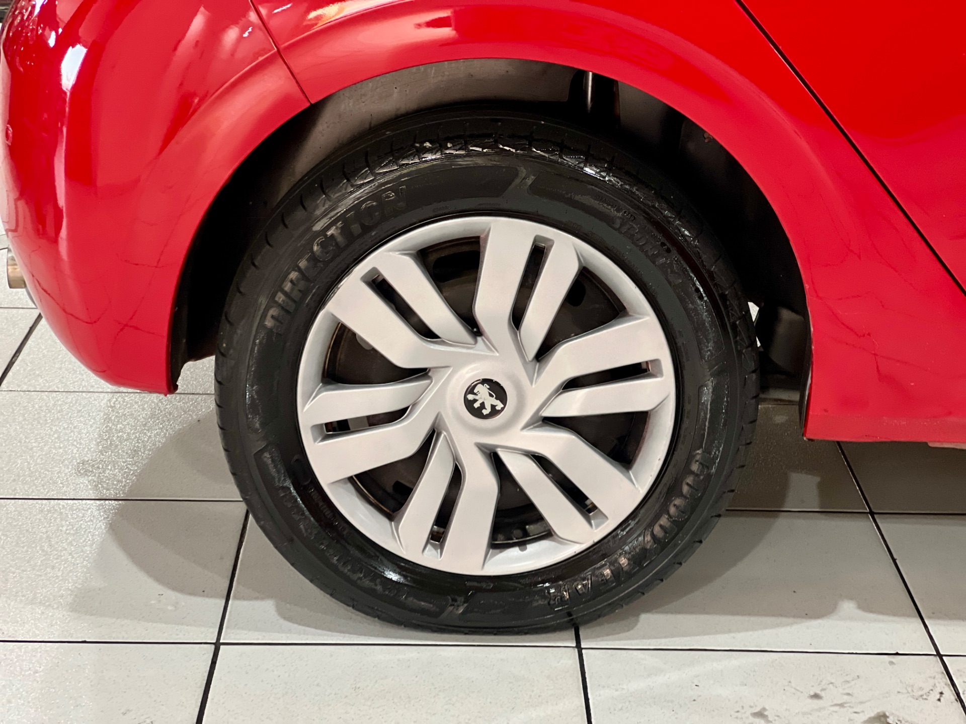 peugeot 208 1.5 active completo 2015