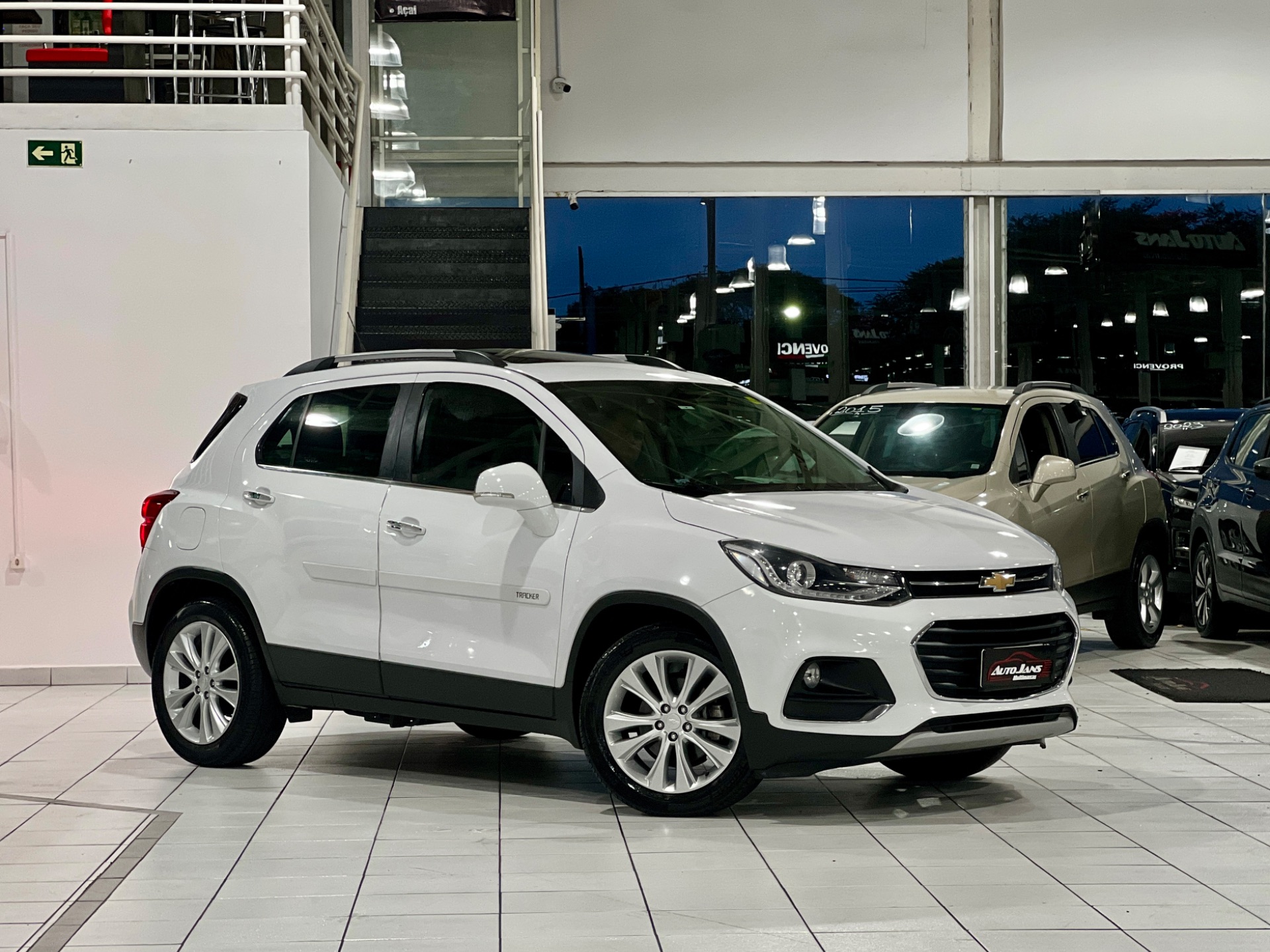 chevrolet tracker ltz 1.4 turbo com teto solar