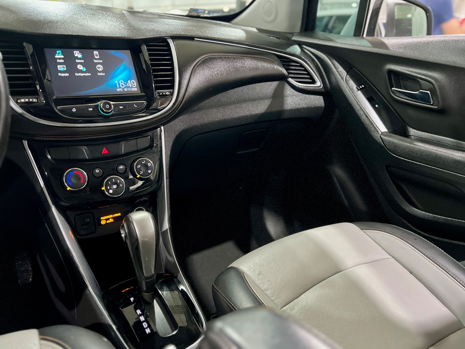 chevrolet tracker ltz 1.4 turbo com teto solar