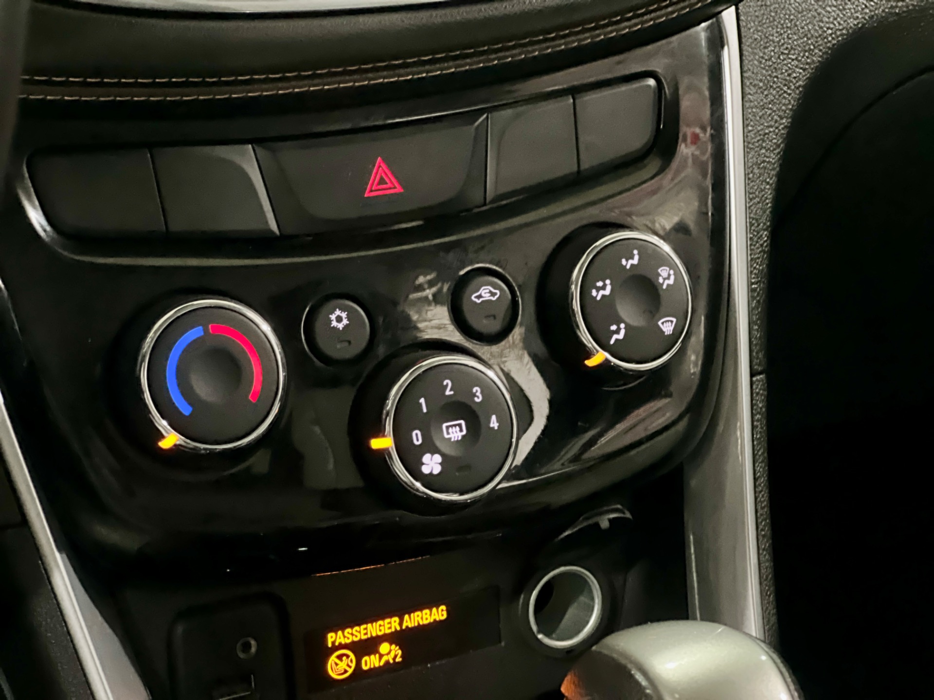 chevrolet tracker ltz 1.4 turbo com teto solar