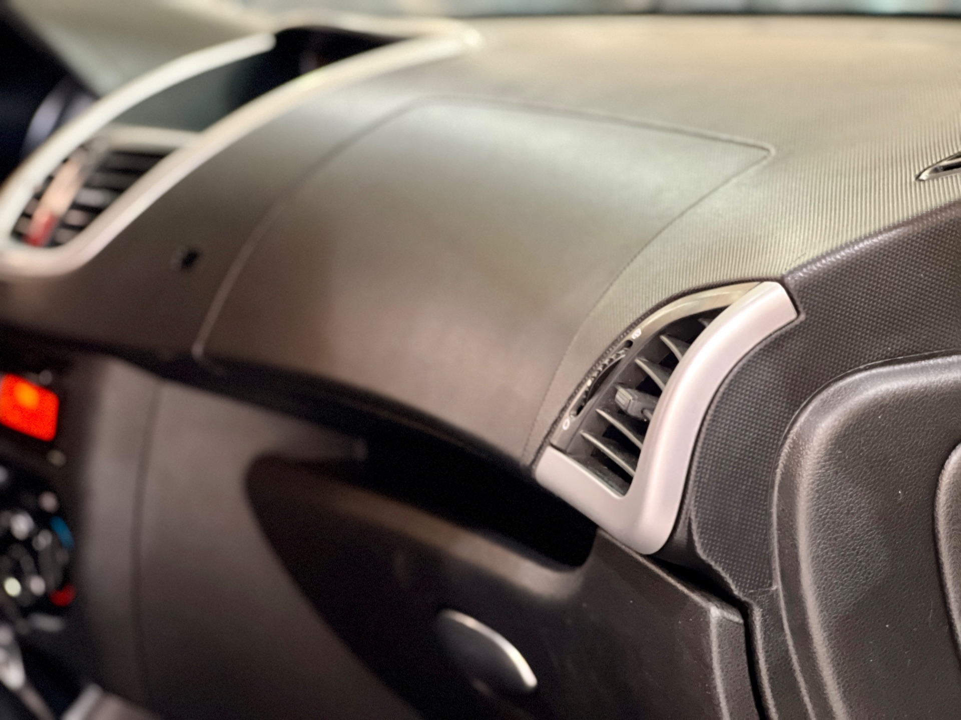 peugeot 207 1.4 xr sport 8v flex 4p manual 2011