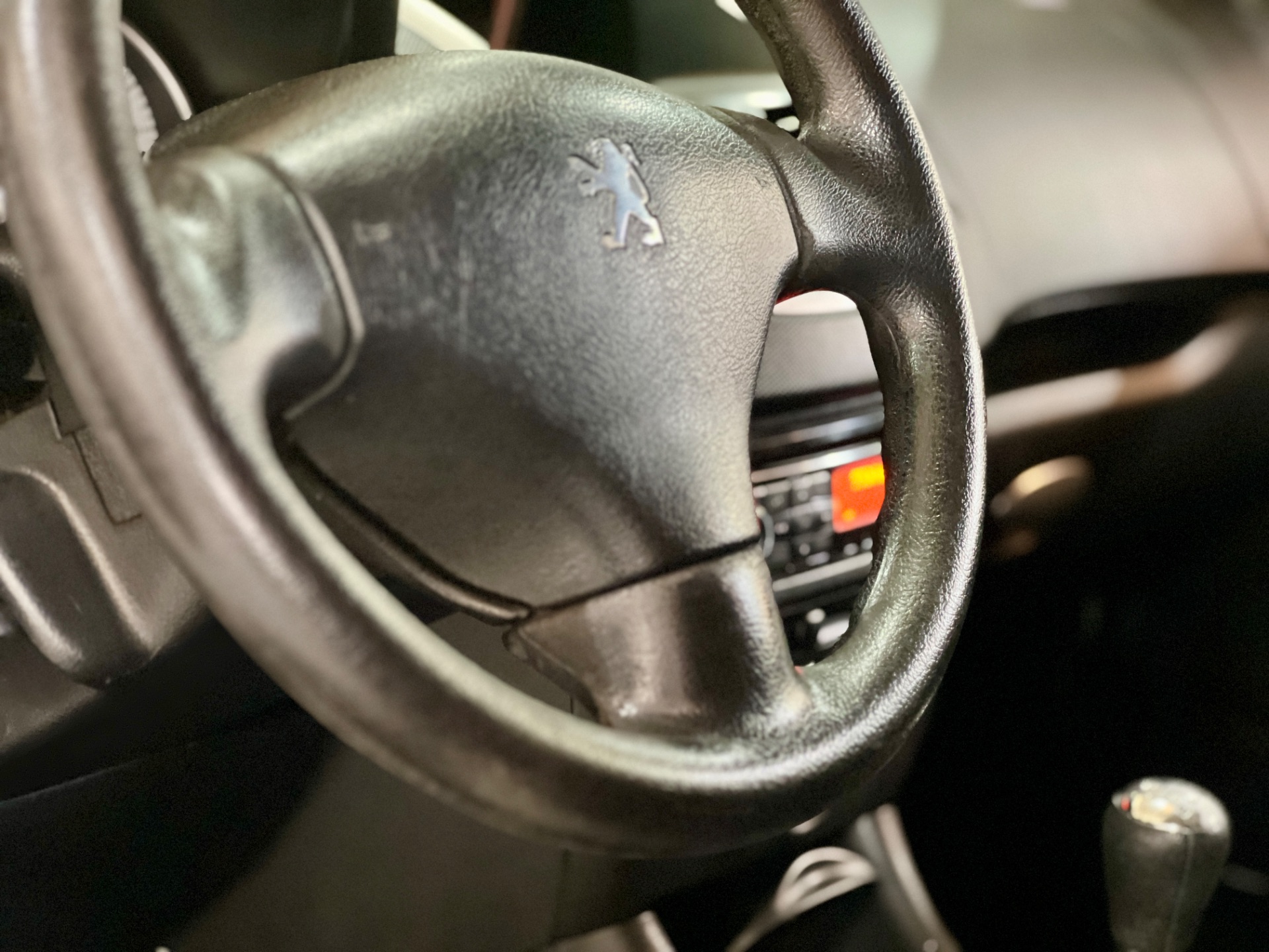 peugeot 207 1.4 xr sport 8v flex 4p manual 2011