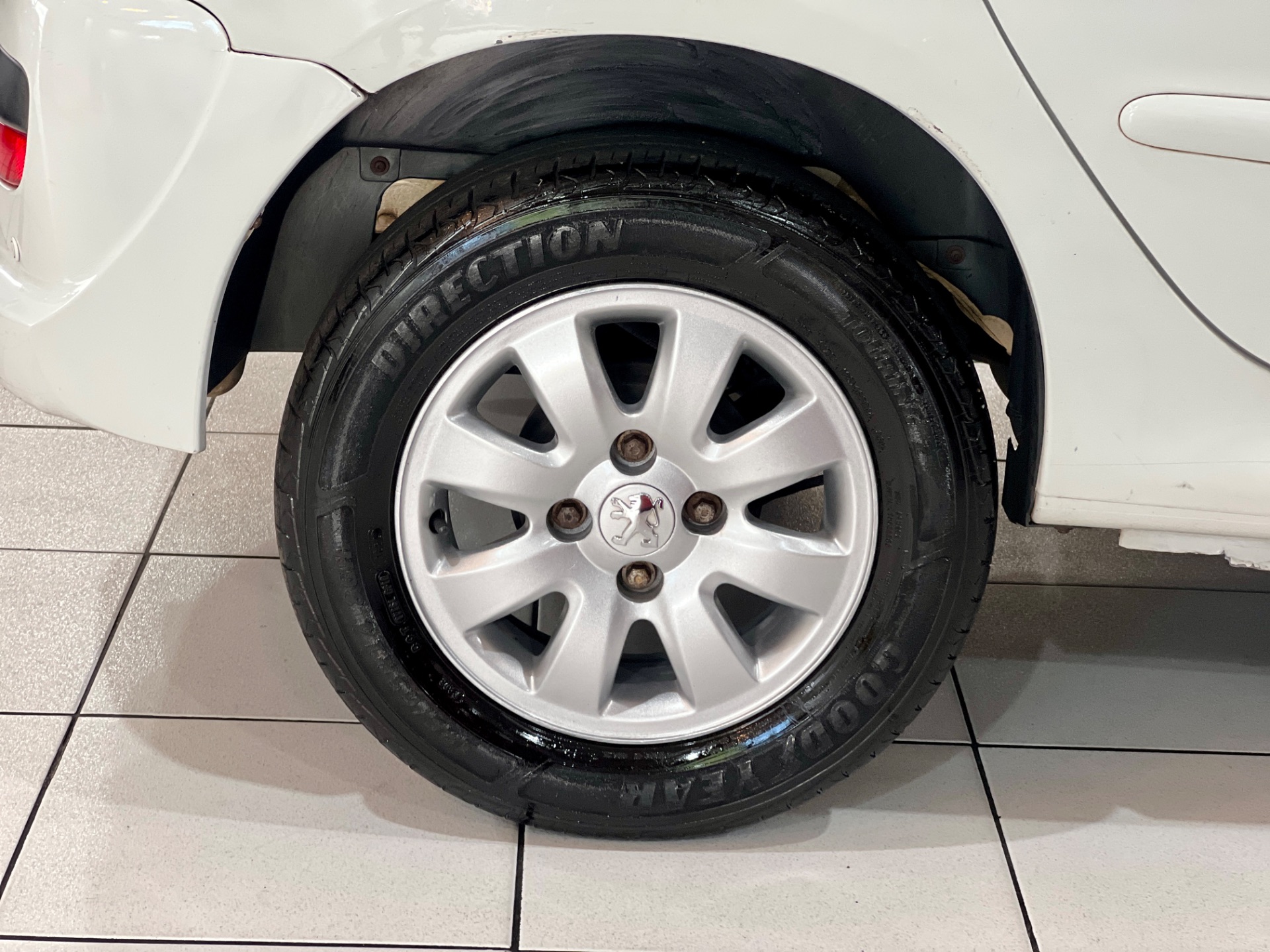 peugeot 207 1.4 xr sport 8v flex 4p manual 2011