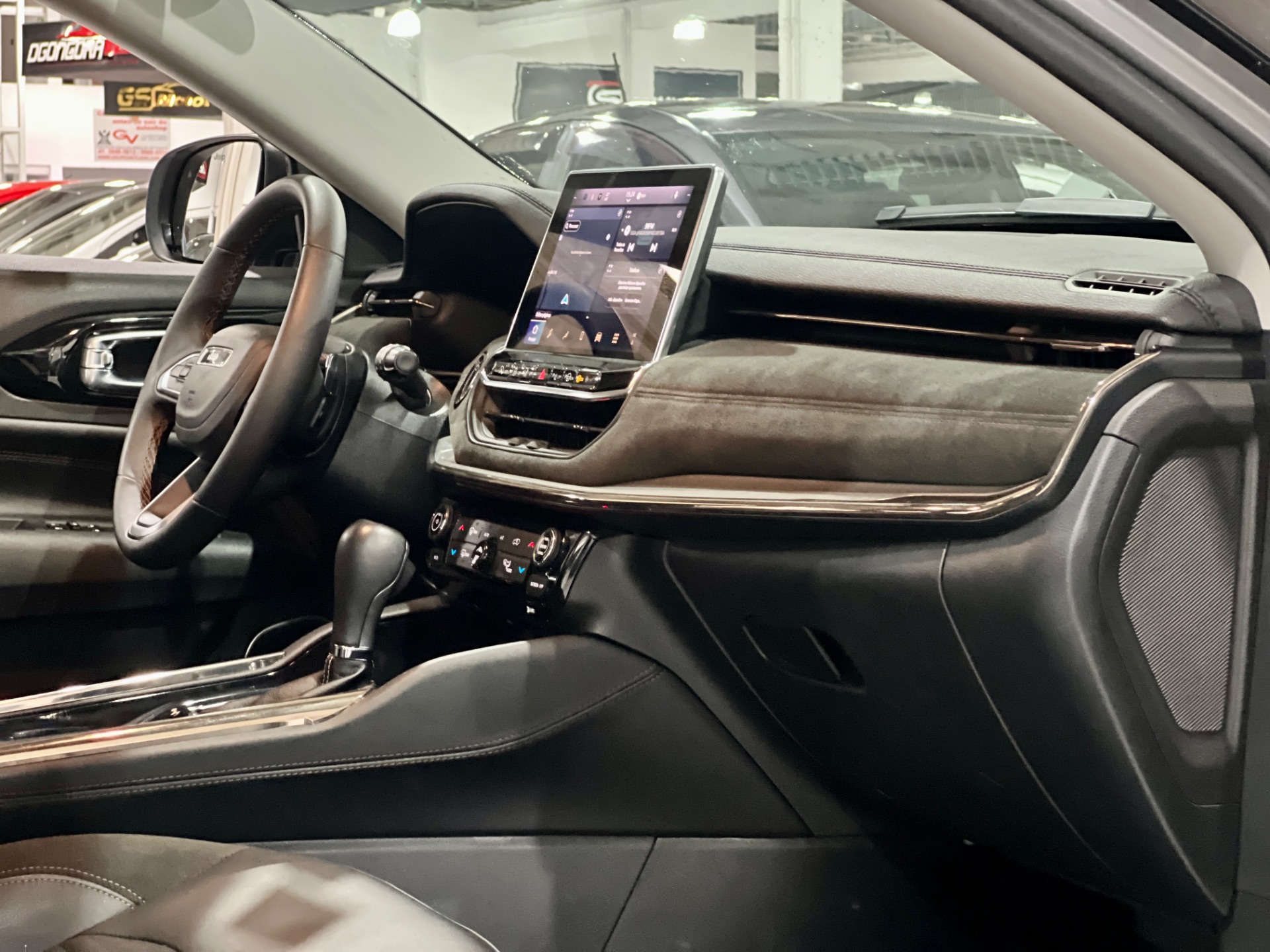 jeep commander limited 1.3 t270 turbo