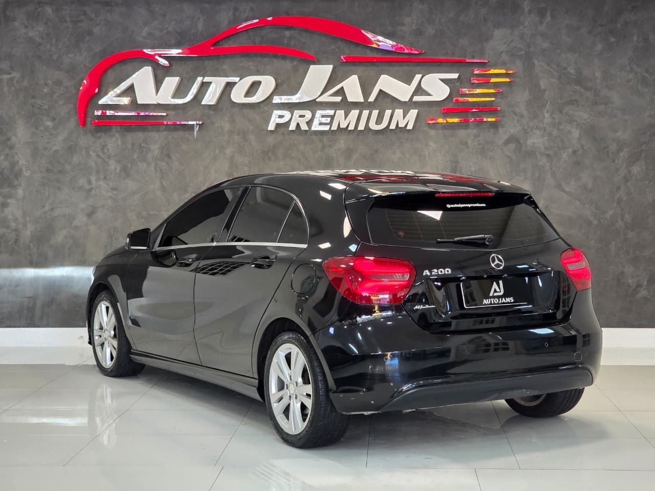 mercedes-benz a200 ff 1.6 turbo at 2016