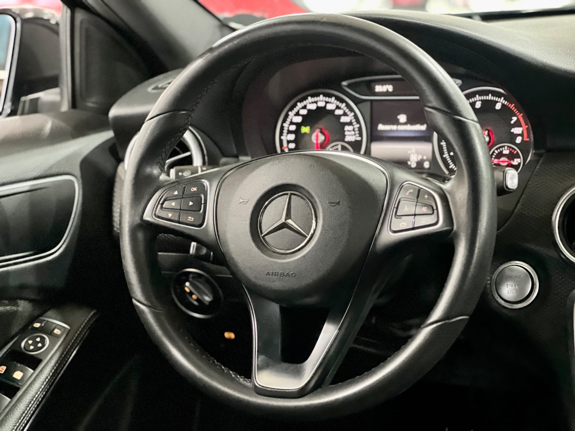 mercedes-benz a200 ff 1.6 turbo at 2016