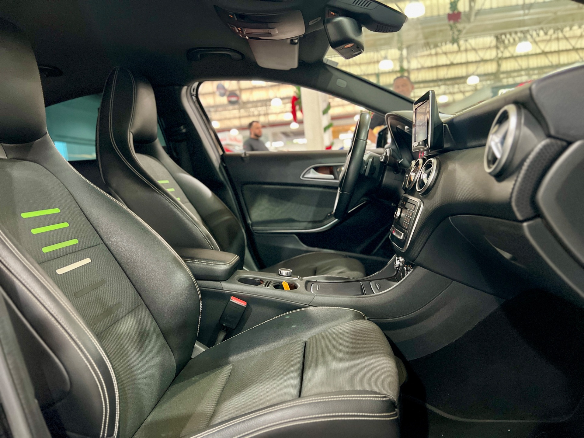 mercedes-benz a200 ff 1.6 turbo at 2016