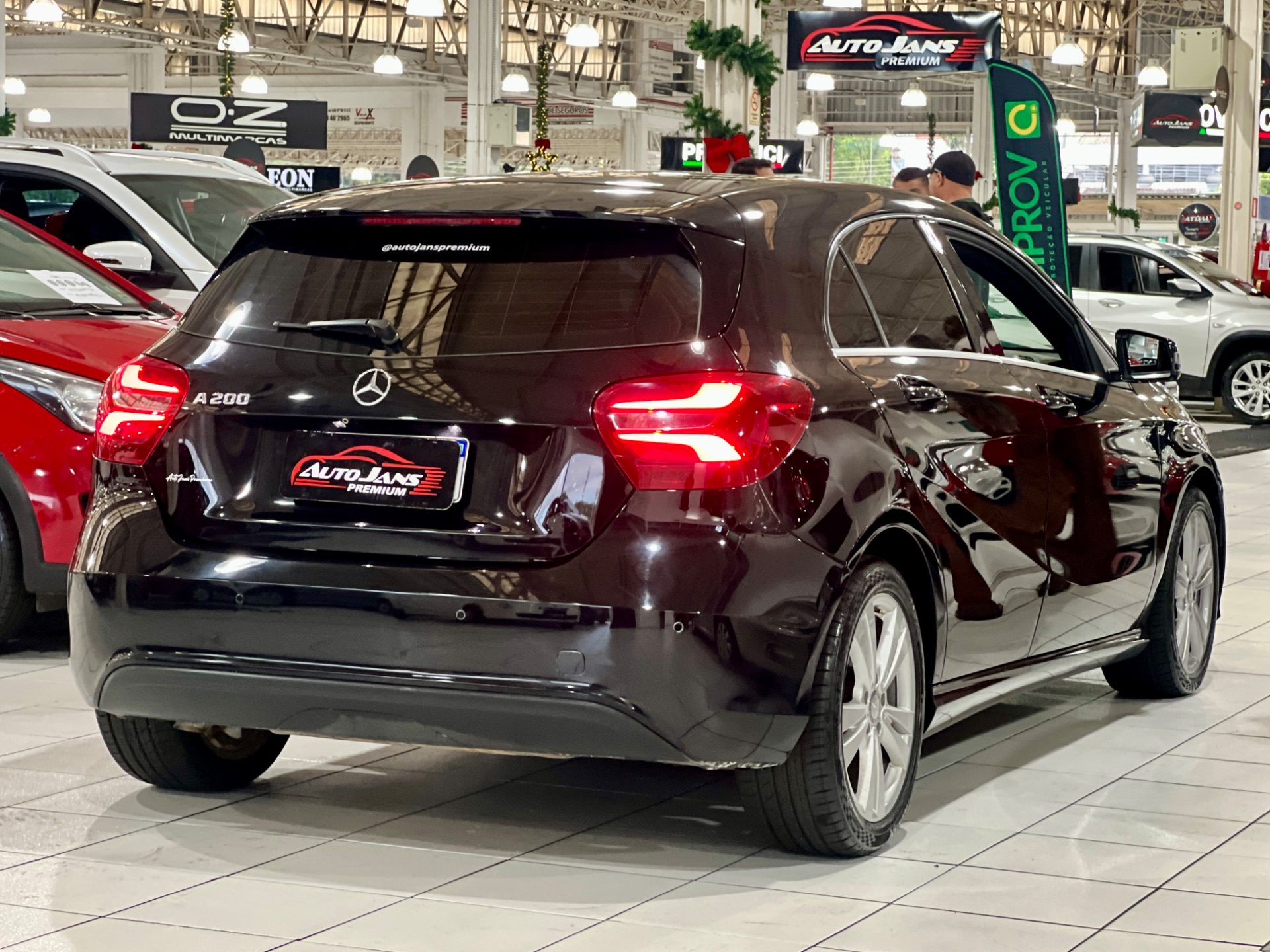 mercedes-benz a200 ff 1.6 turbo at 2016