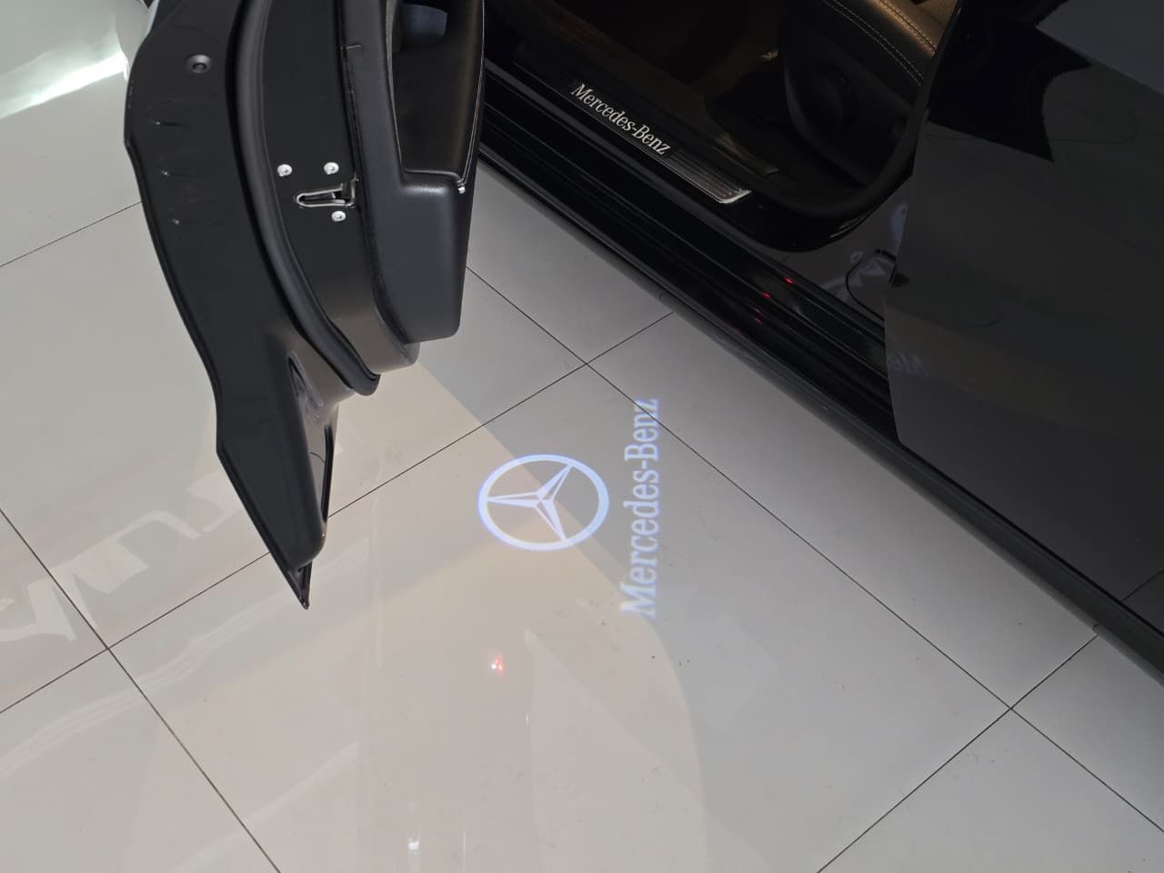 mercedes-benz a200 ff 1.6 turbo at 2016