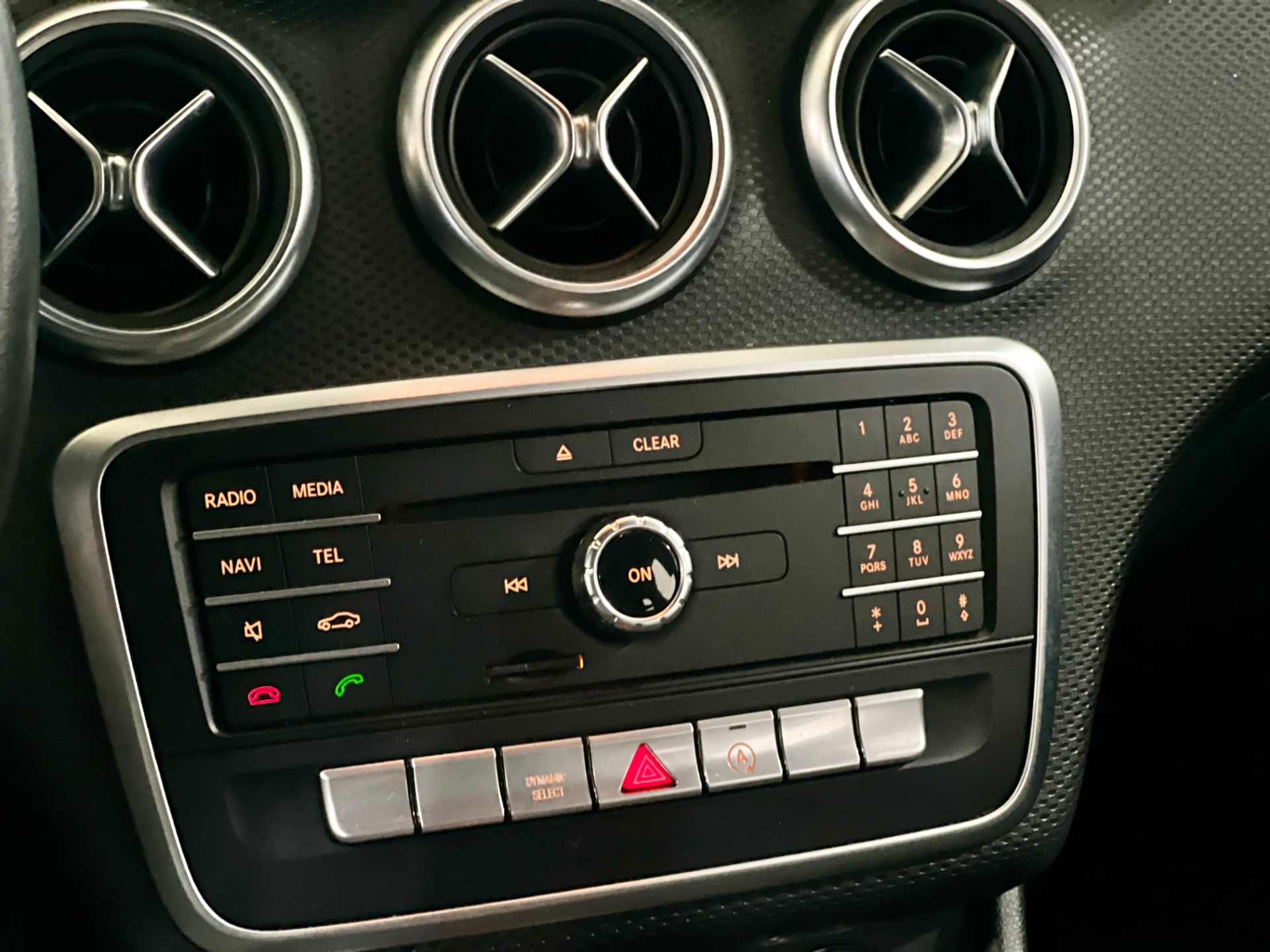 mercedes-benz a200 ff 1.6 turbo at 2016