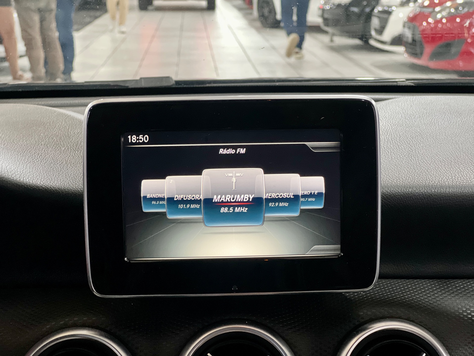 mercedes-benz a200 ff 1.6 turbo at 2016